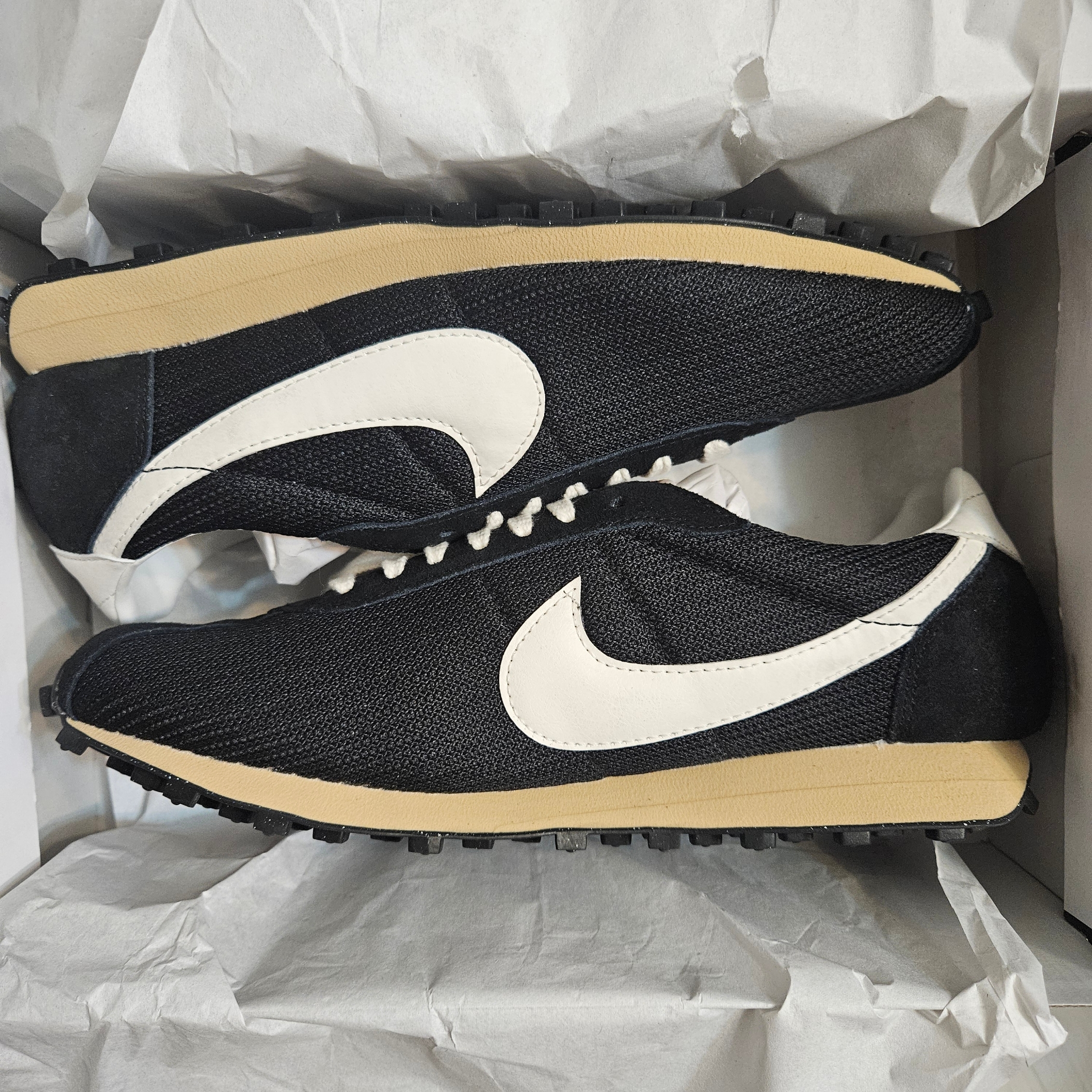 Nike LD-1000 SP Black and Sail 착용 스타일 - 1