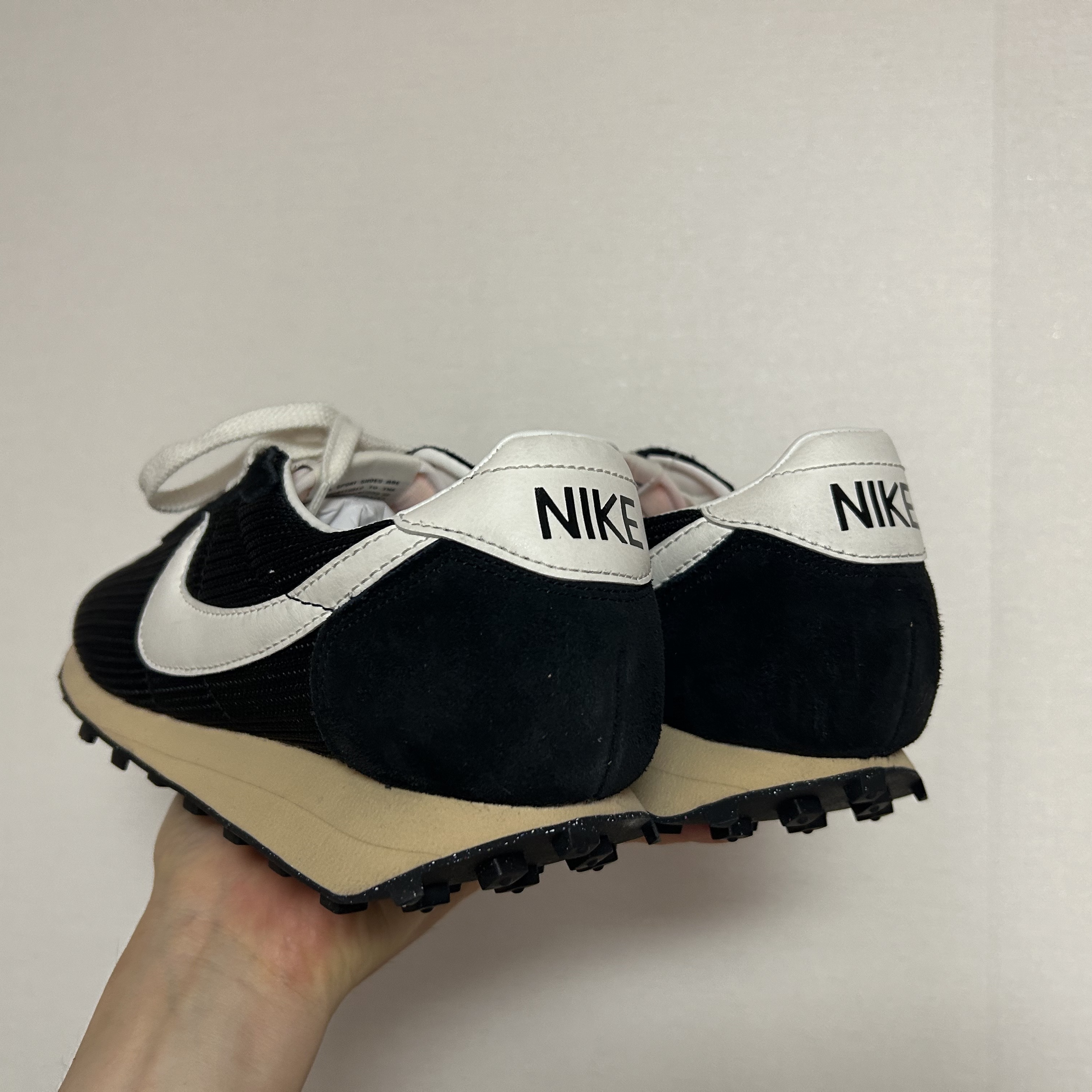 Nike LD-1000 SP Black and Sail 착용 스타일 - 3