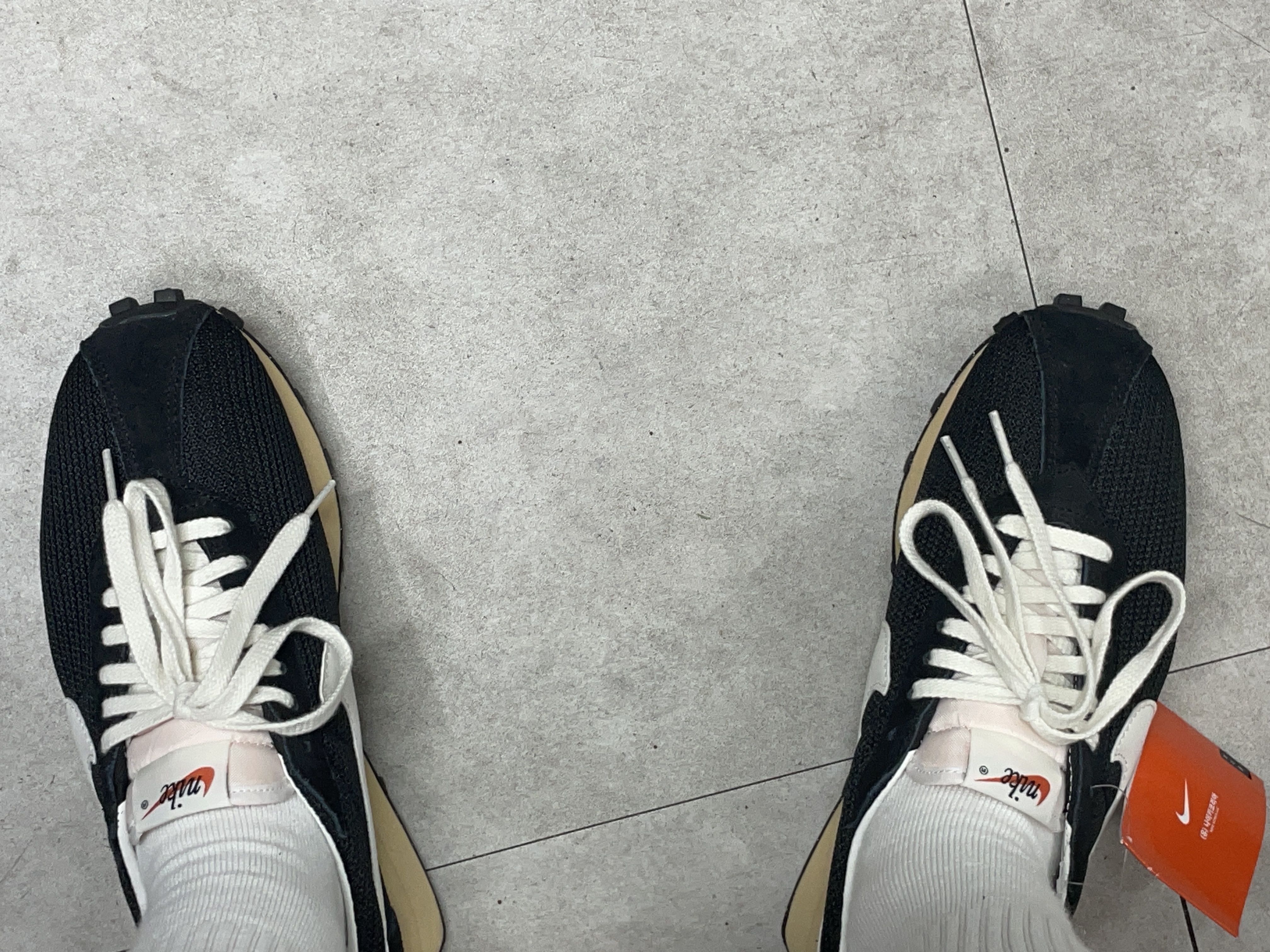 Nike LD-1000 SP Black and Sail 착용 스타일 - 4