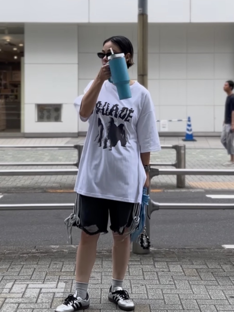 Suade Albino Tee White, Suade Albino Tee Pigment Black 착용 스타일