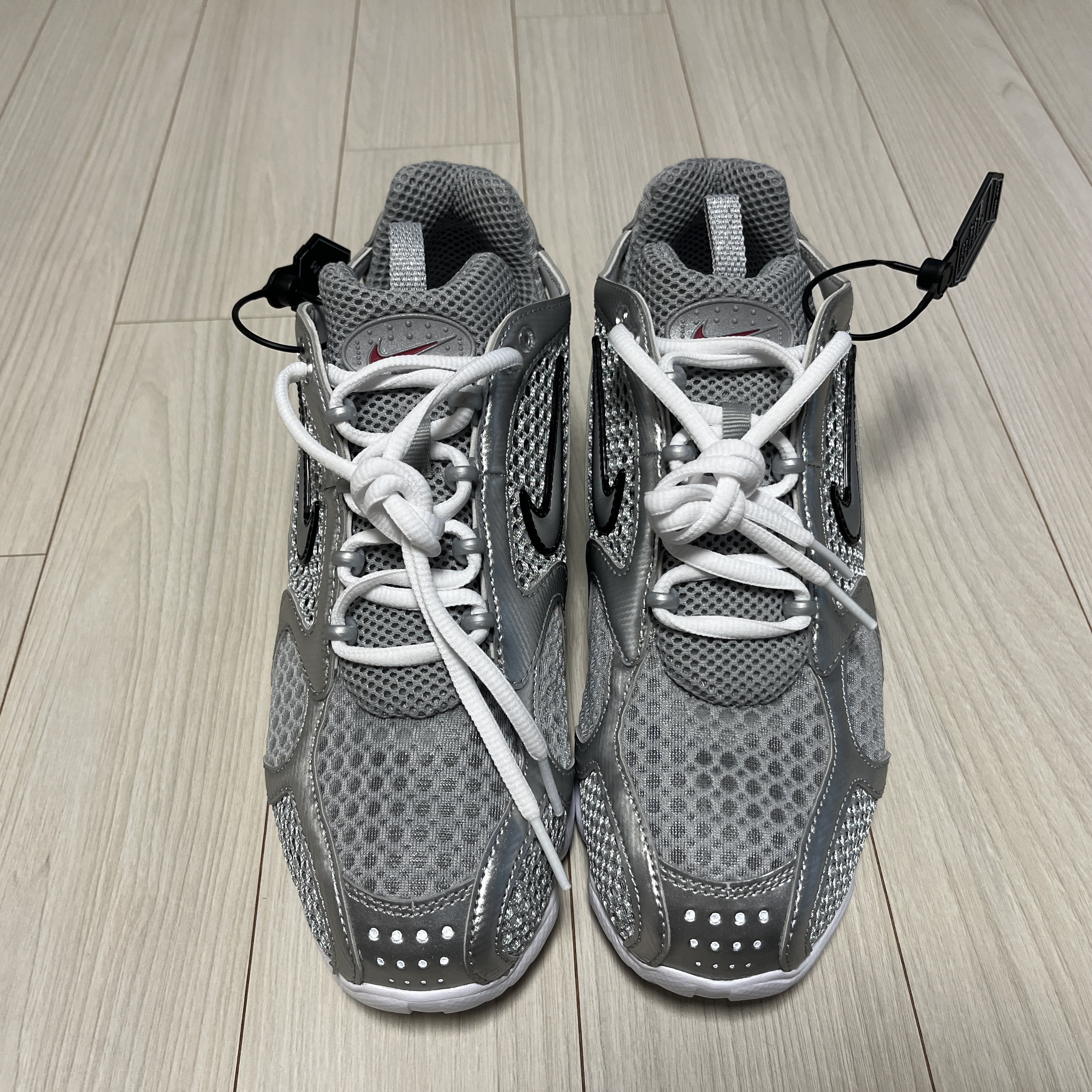 Nike Air Zoom Spiridon Cage 2 Metallic Silver 착용 스타일 - 3