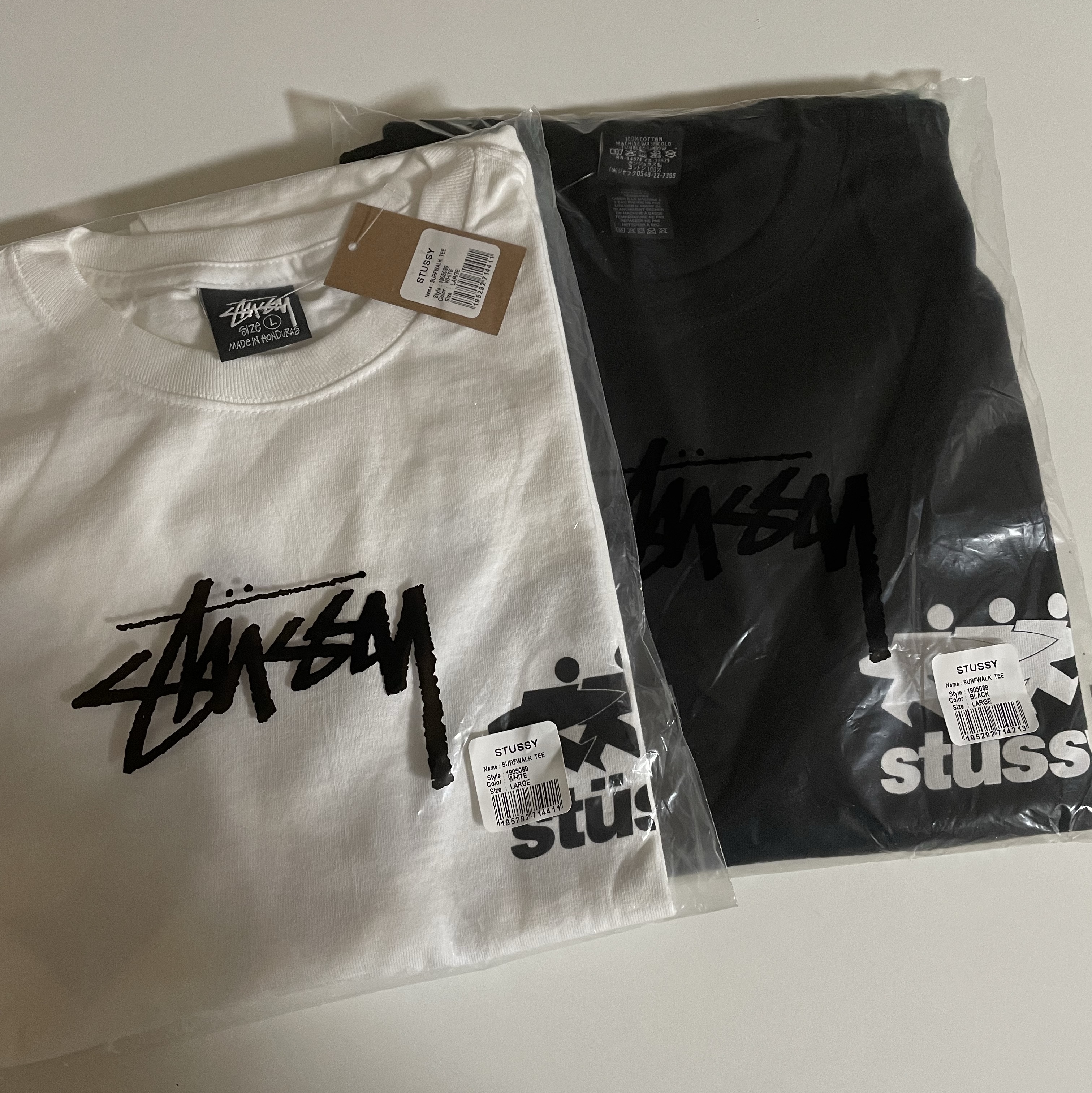 Stussy Surfwalk T-Shirt White, Stussy Surfwalk T-Shirt Black 착용 스타일