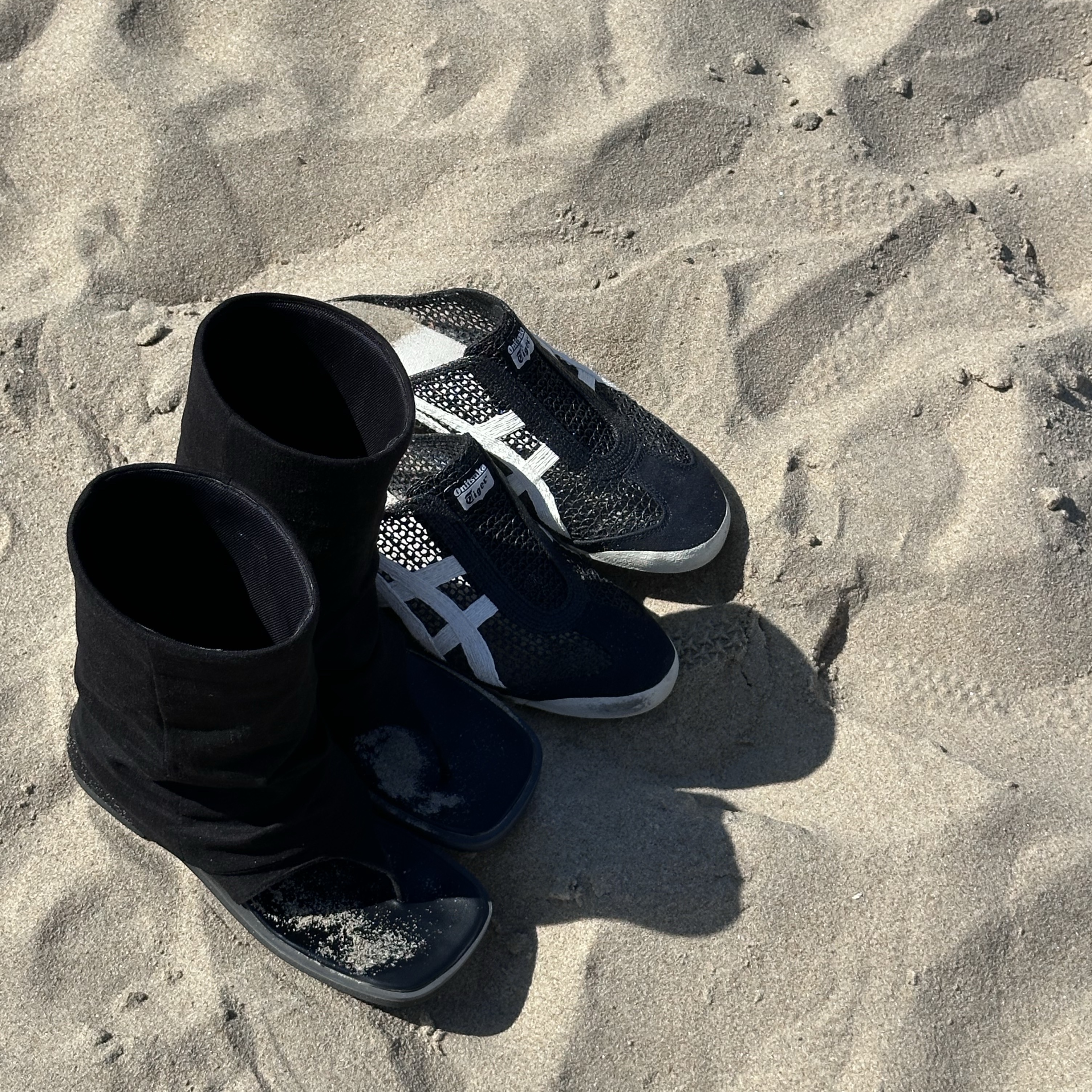 Onitsuka Tiger Mexico 66 Sabot Black Cream 착용 스타일 - 2