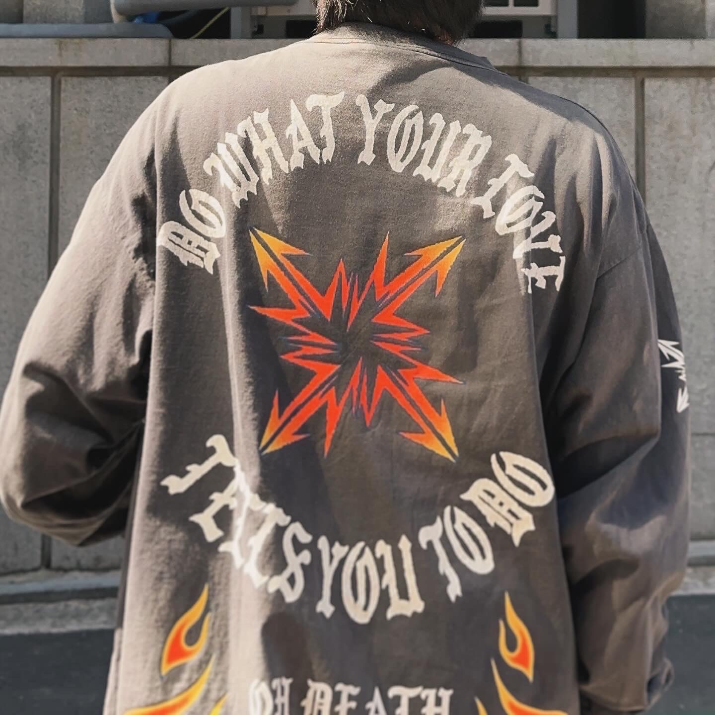Saint Mxxxxxx M Long Sleeve T-Shirt Black - 24SS, Saint Mxxxxxx Painter Denim Pants Blue - 24SS 착용 스타일 - 3
