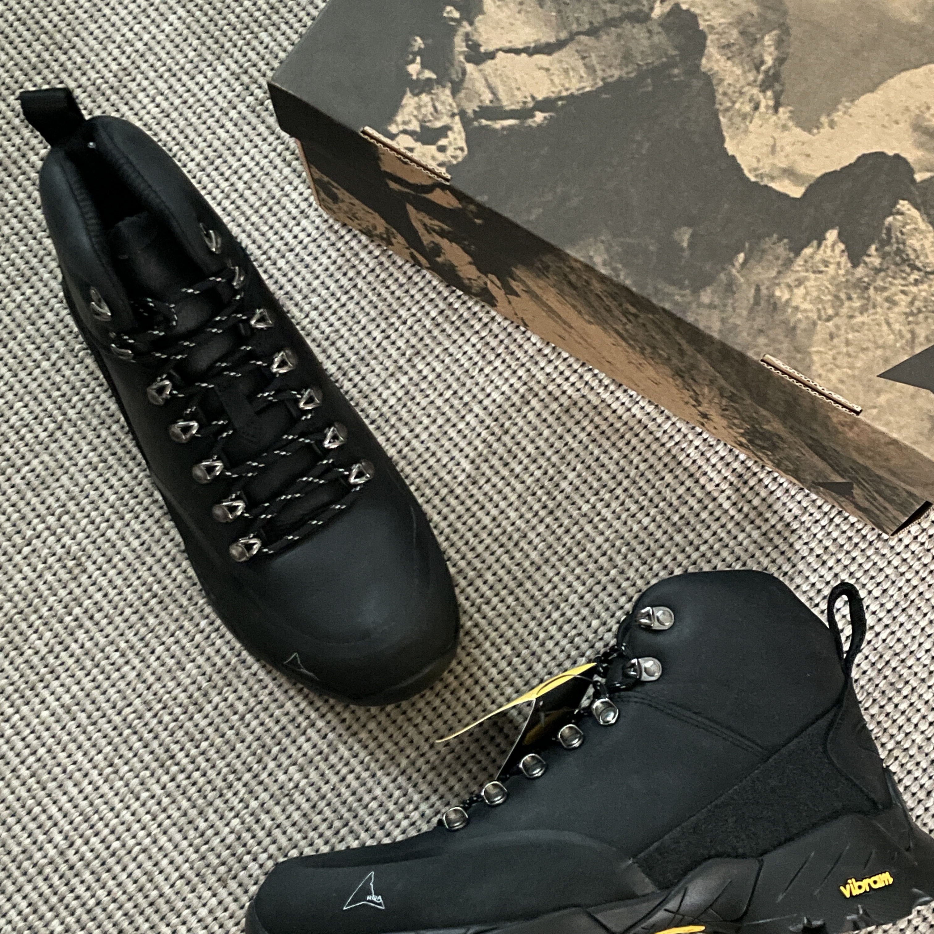 Roa Hiking Andreas Boots Black 착용 스타일 - 2