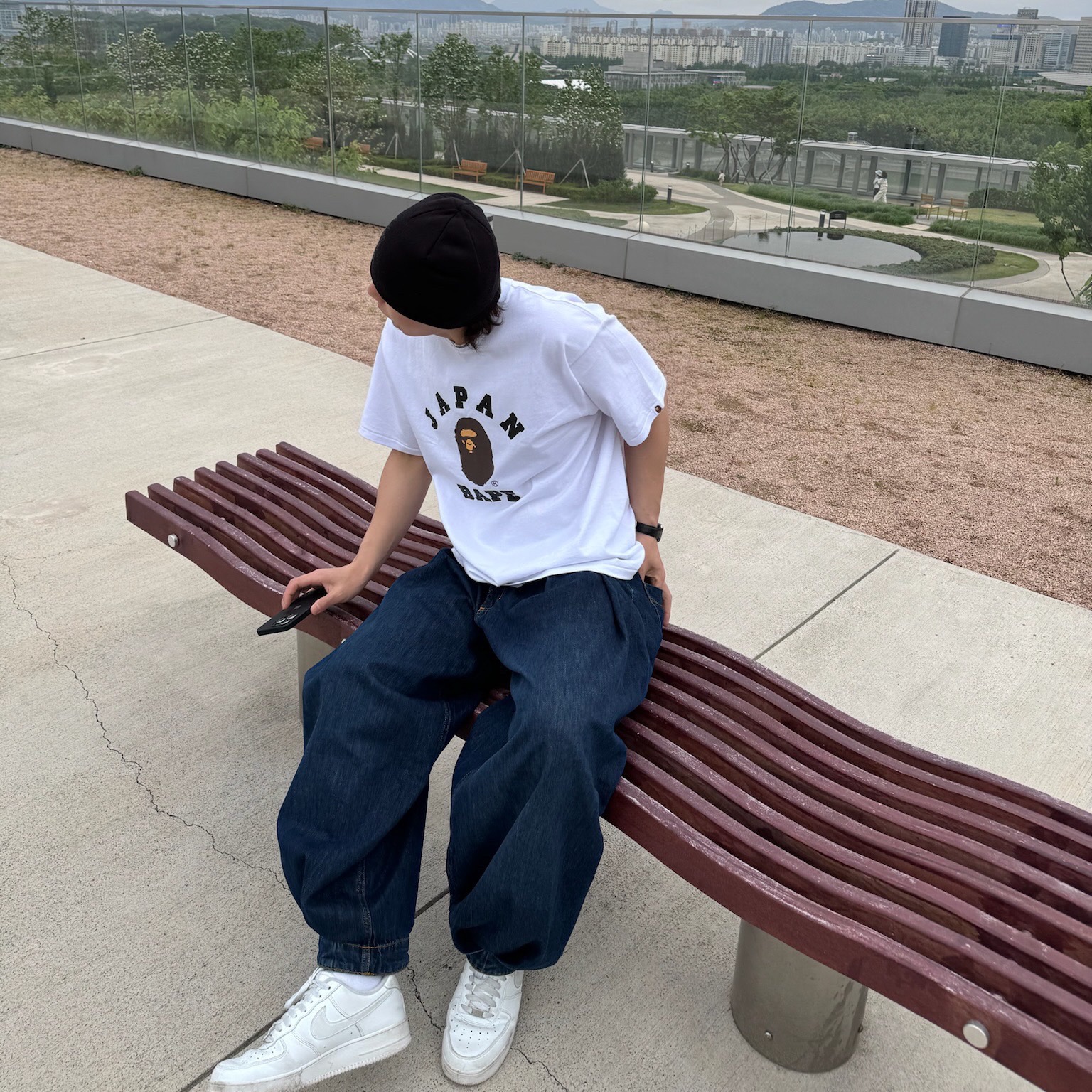 BAPE Japan College City T-Shirt White 착용 스타일