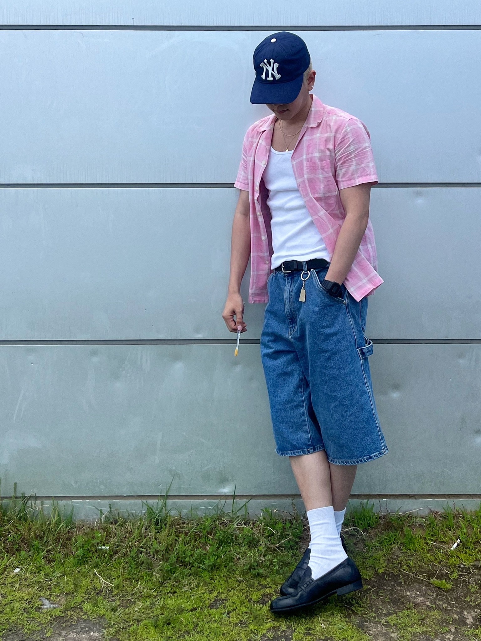 Suade Carpenter Denim Shorts Light Blue, Suade Carpenter Denim Shorts Black 착용 스타일
