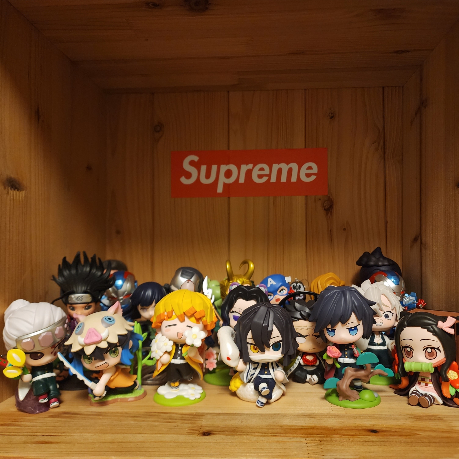 Pop Mart Demon Slayer Kimetsu no Yaiba Birth Flower Series Sealed Case (12 Blind Boxes) 착용 스타일 - 1