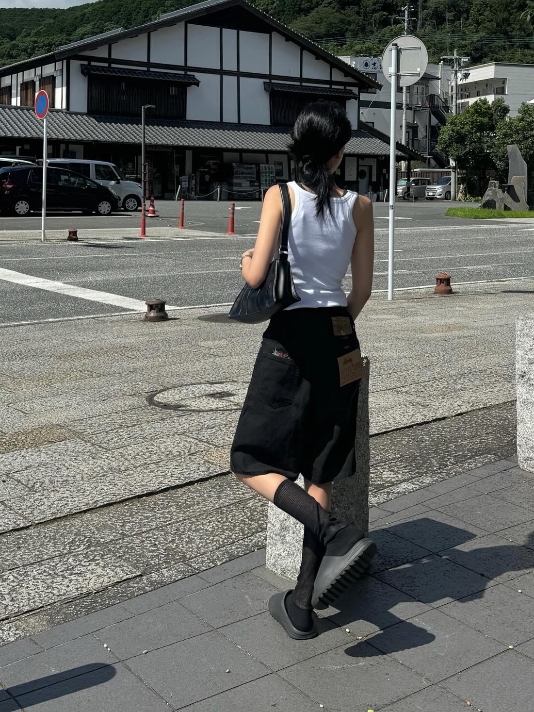 Stussy Washed Canvas Big OL' Shorts Black, Adidas Mini Airliner Bag Black 착용 스타일