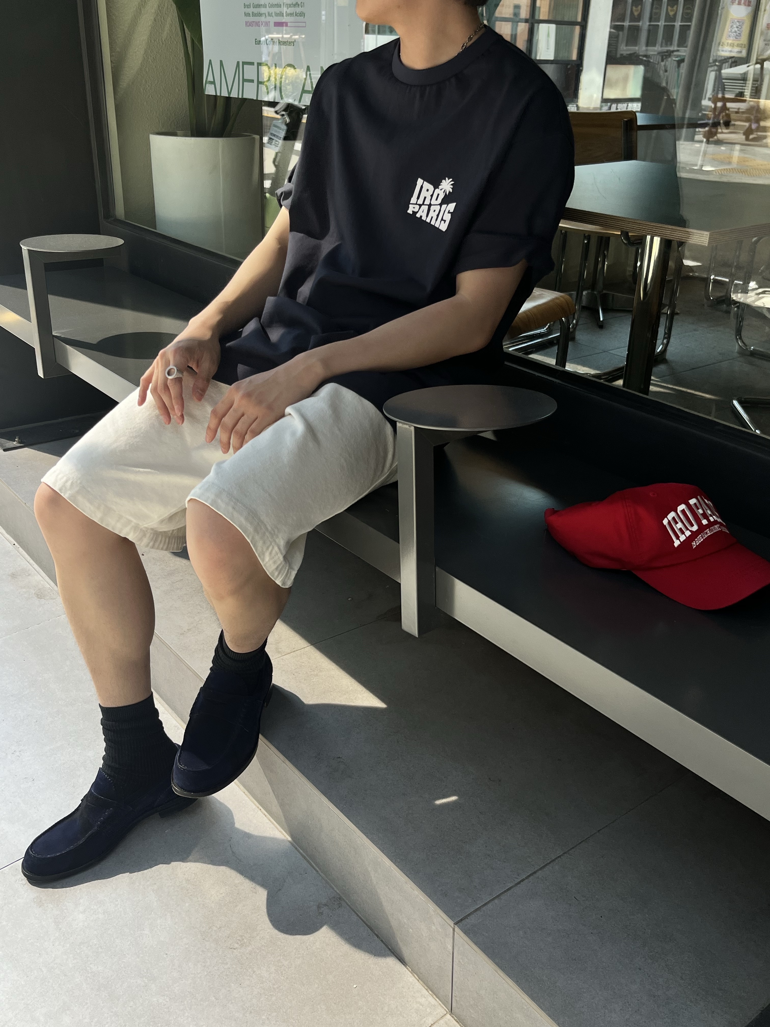 Iro Palmtree Graphic Semi Over Cotton T-Shirt Grey, Iro Club De Paris Edition Cotton Ball Cap Red 착용 스타일 - 2