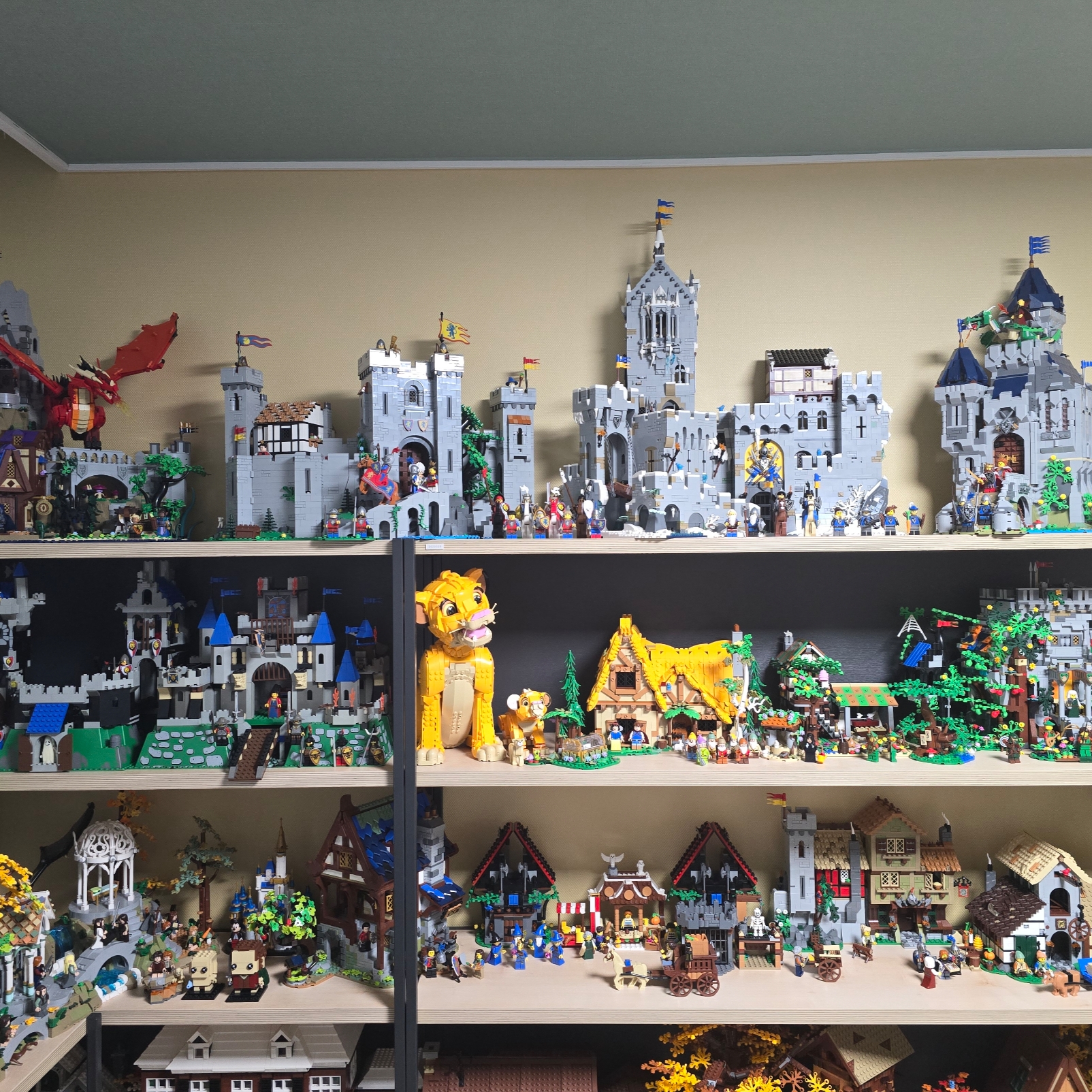 Lego Mountain Fortress, Lego Lion Knights' Castle 착용 스타일 - 4