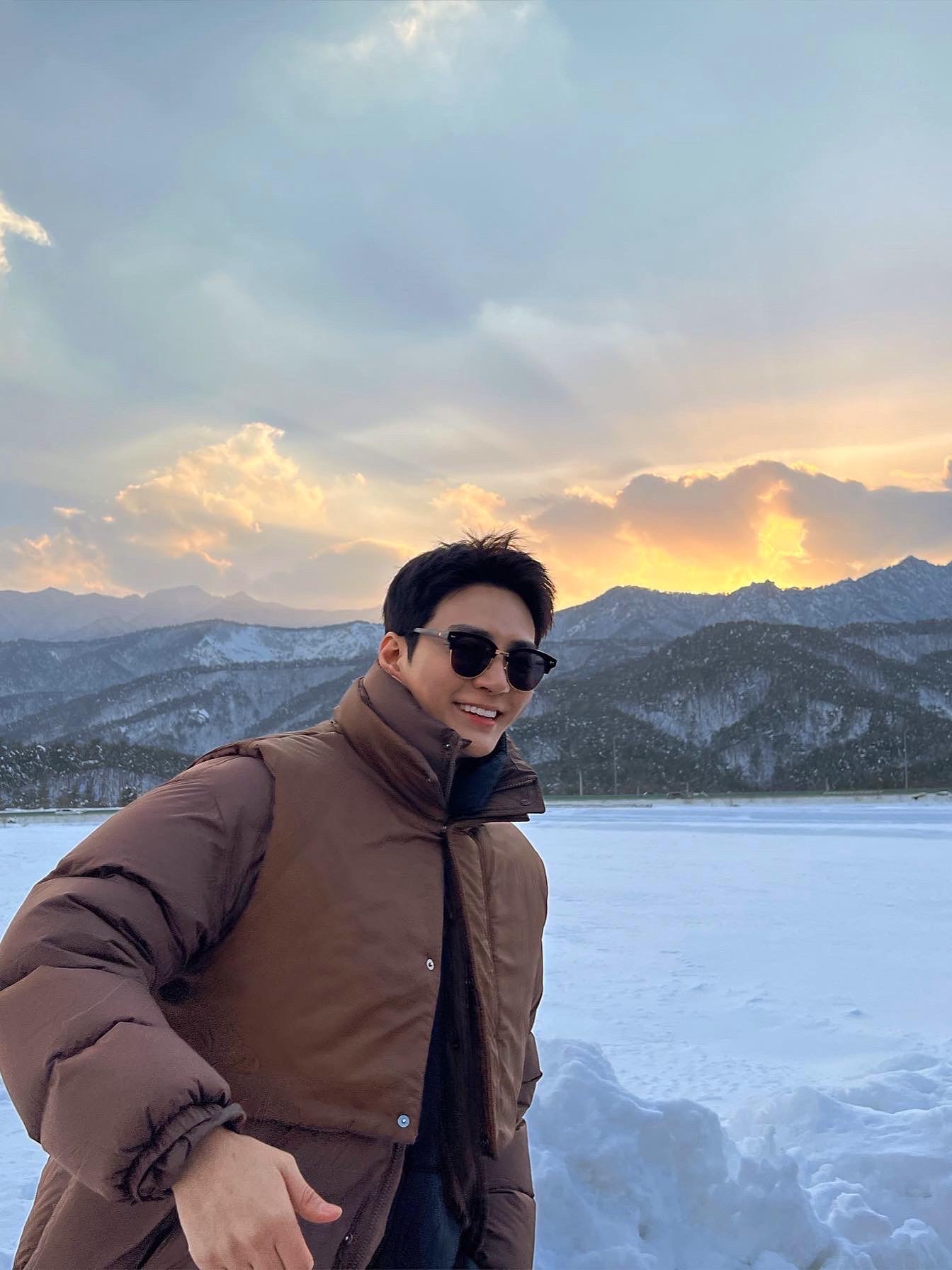 Zara x Ader Error Jacket with Vest Brown, Nike x Supreme Air Force 1 Low White 착용 스타일 - 2