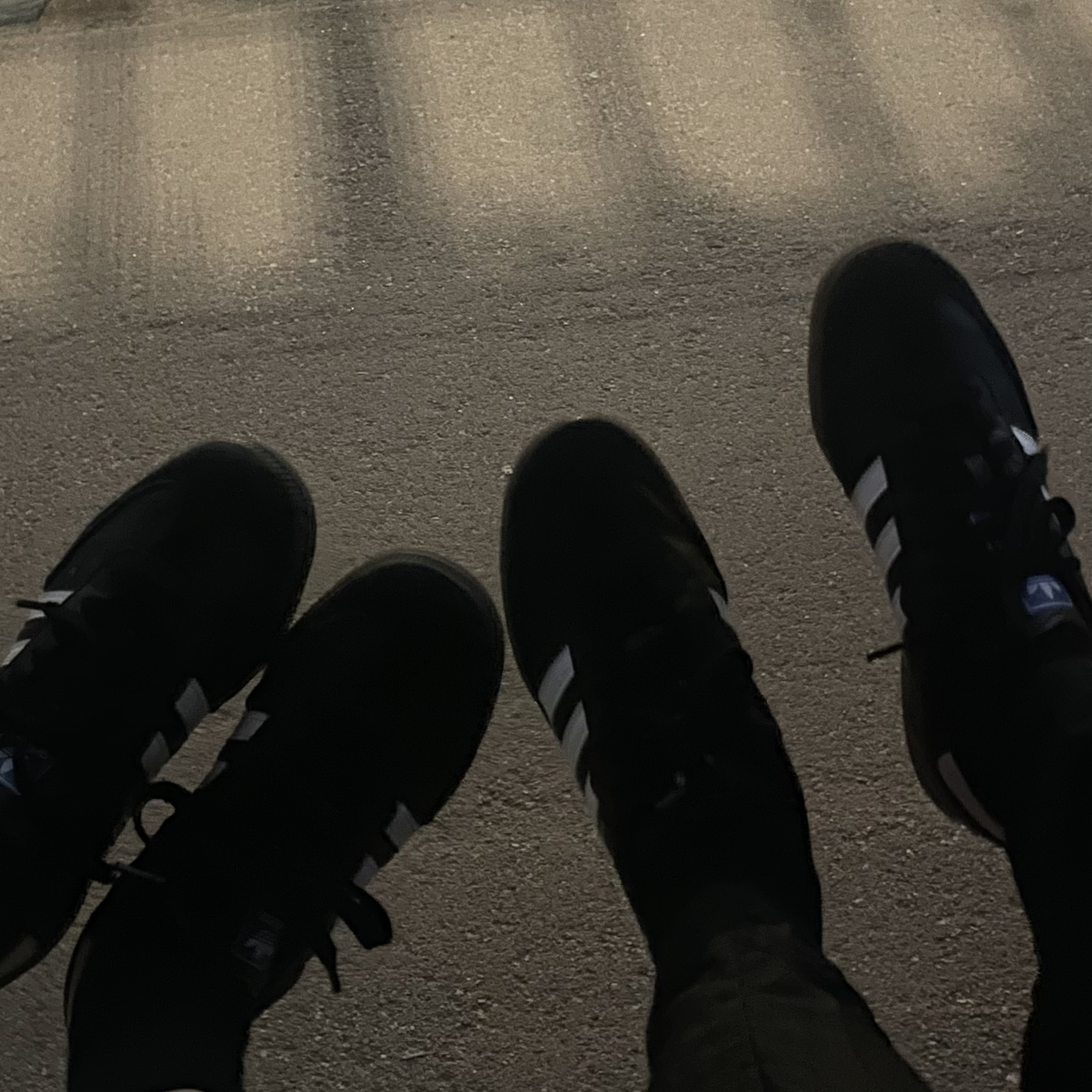 Adidas Samba OG Black White Gum 착용 스타일