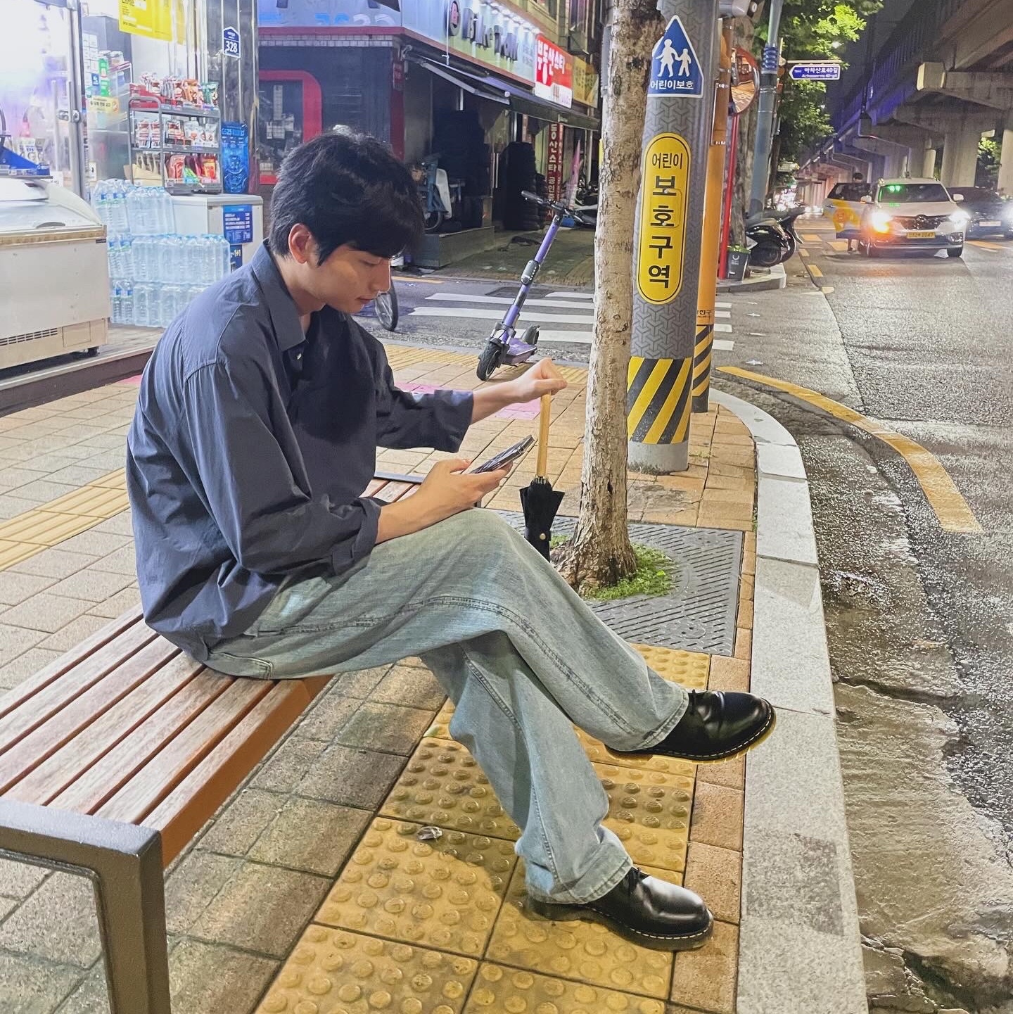 (W) Adidas Originals Firebird Loose Track Pants Black - KR Sizing, Roa Hiking Katharina Black 착용 스타일 - 3