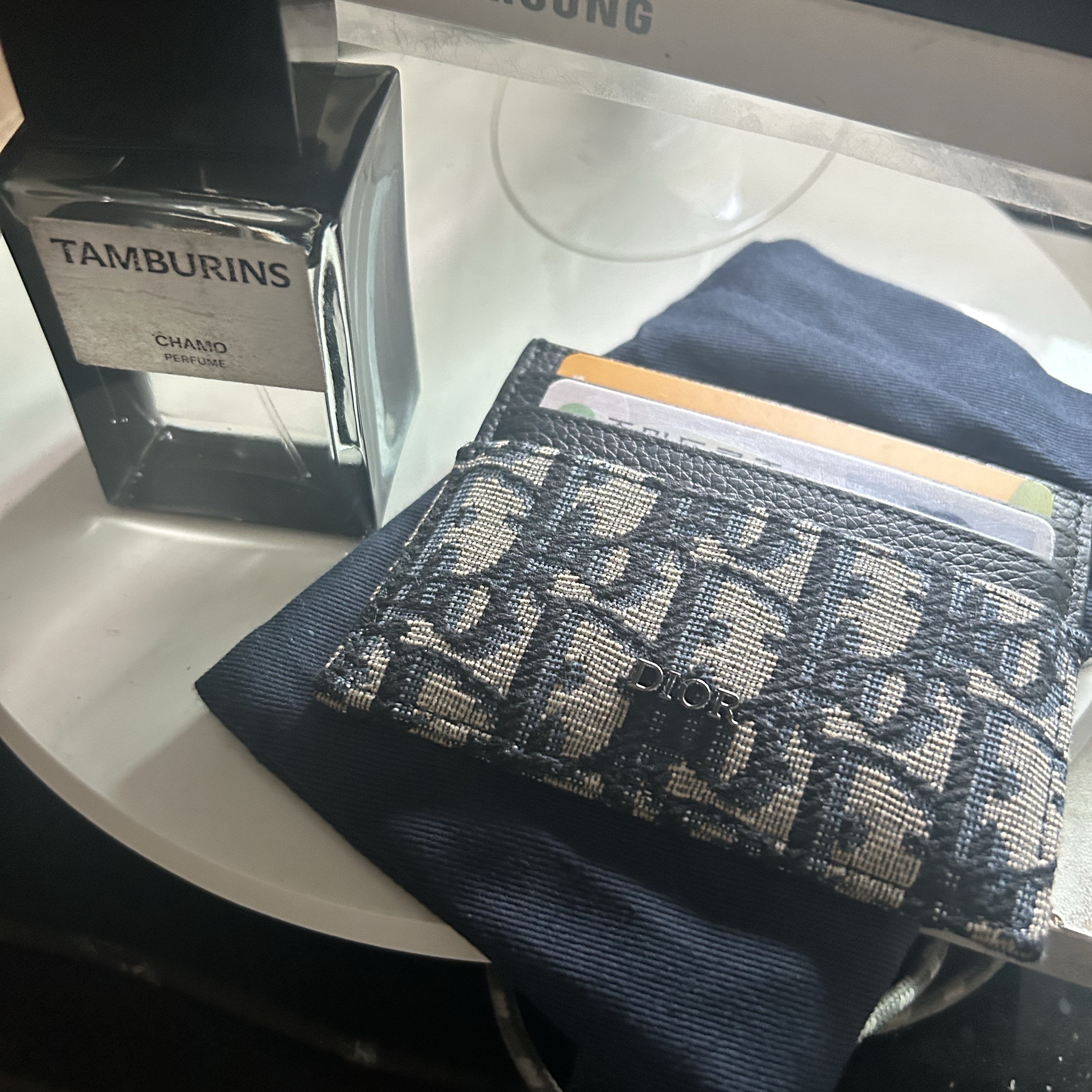 Dior Card Holder Beige & Black Dior Oblique Jacquard, Tamburins Perfume Chamo 50ml 착용 스타일