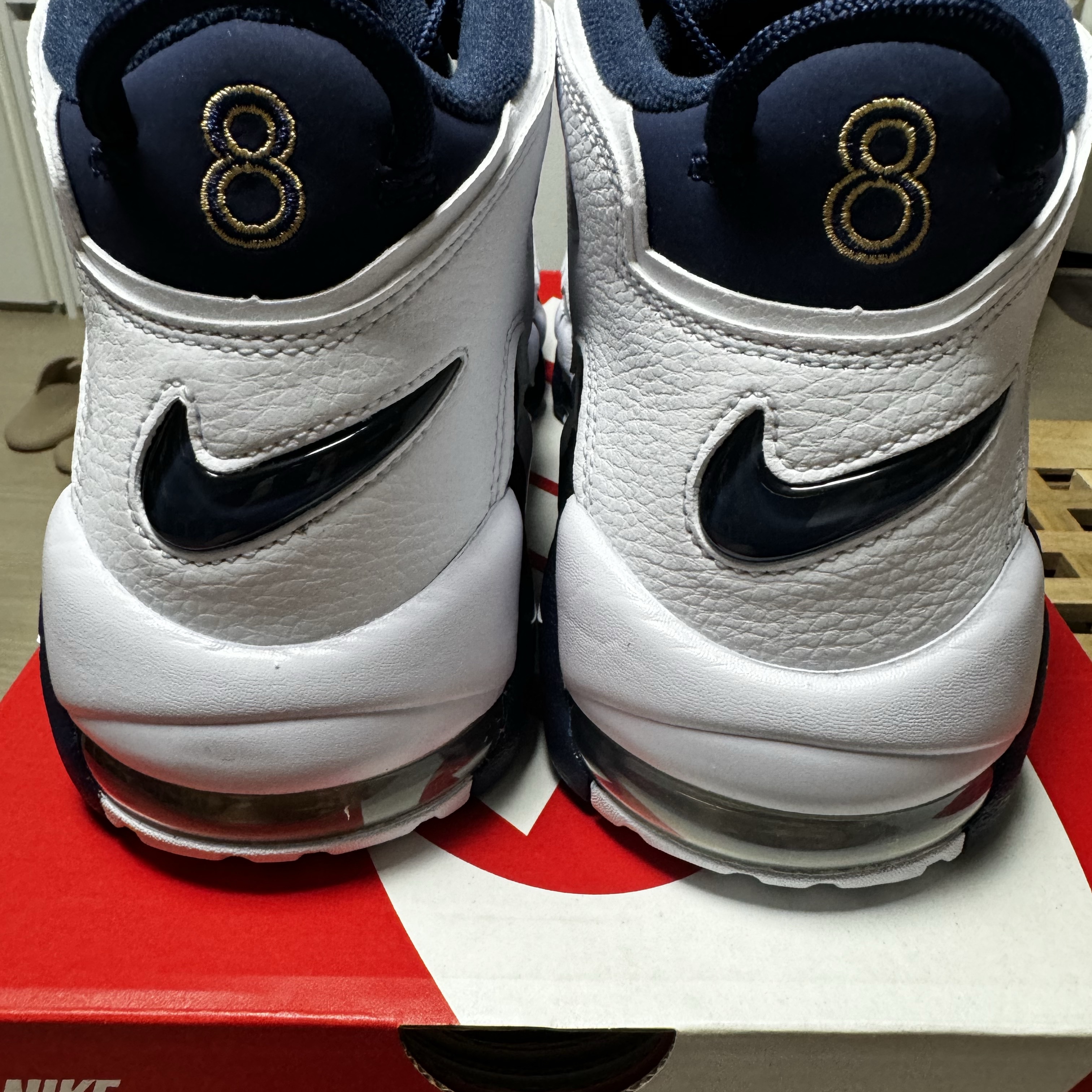 Nike Air More Uptempo 96 White Midnight Navy 착용 스타일 - 5