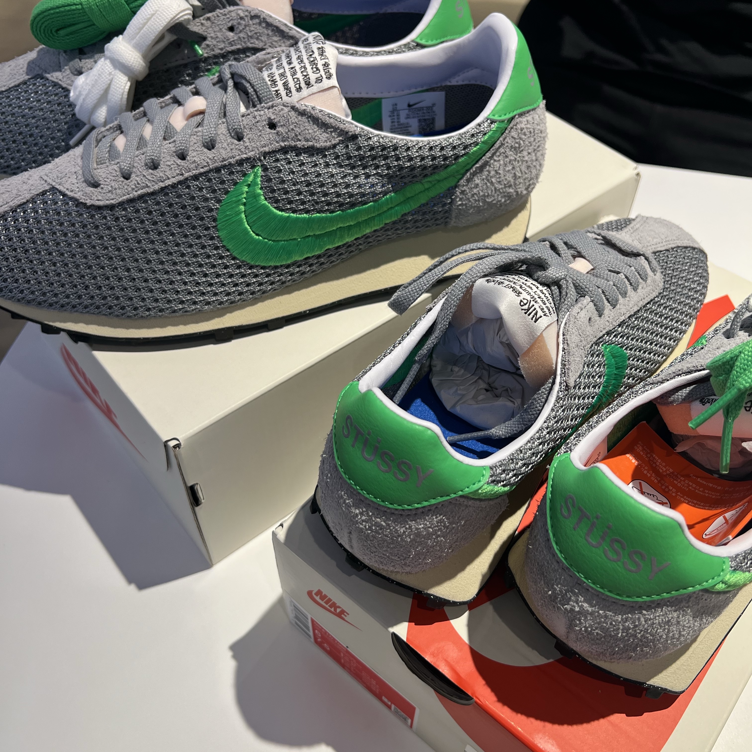 Nike x Stussy LD-1000 SP Particle Gray Green Fossil 착용 스타일