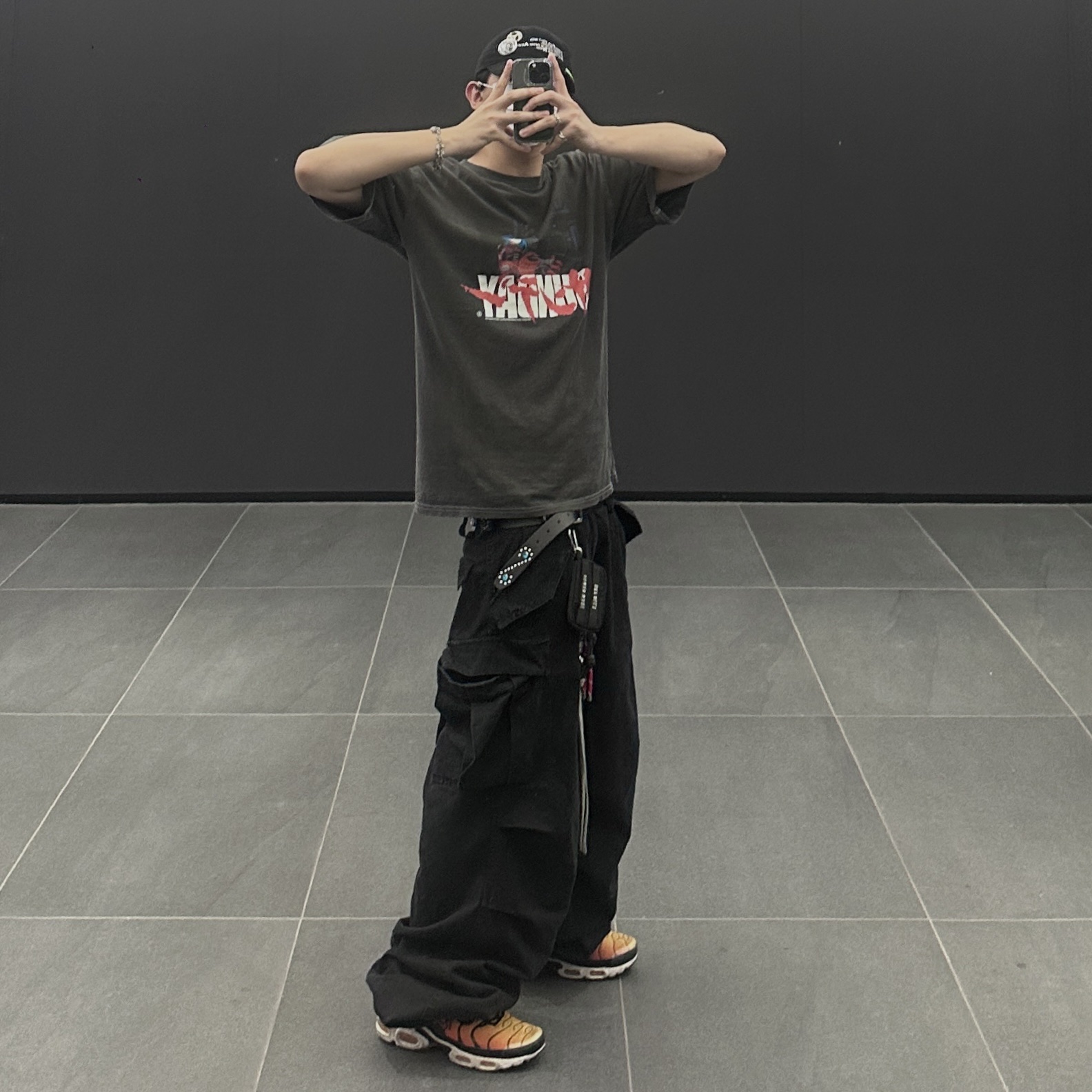 Human Made Military Card Case Black, Nike Air Max Plus OG Pimento 2018 착용 스타일 - 1