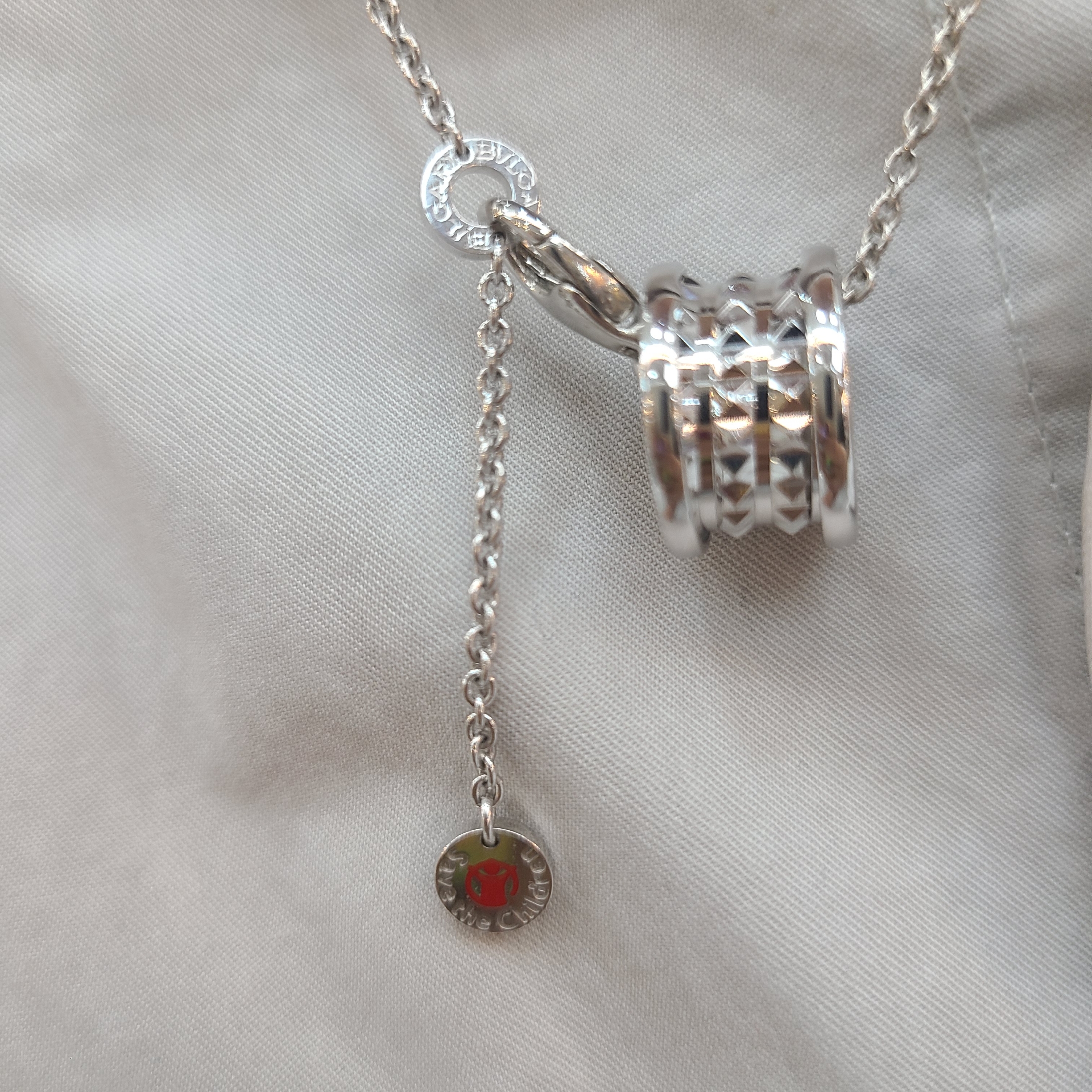Bulgari Save The Children Necklace Sterling Silver 착용 스타일 - 2