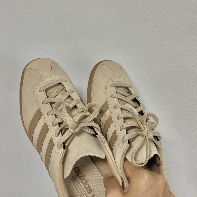 Adidas Stadt Magic Beige 착용 스타일 - 2
