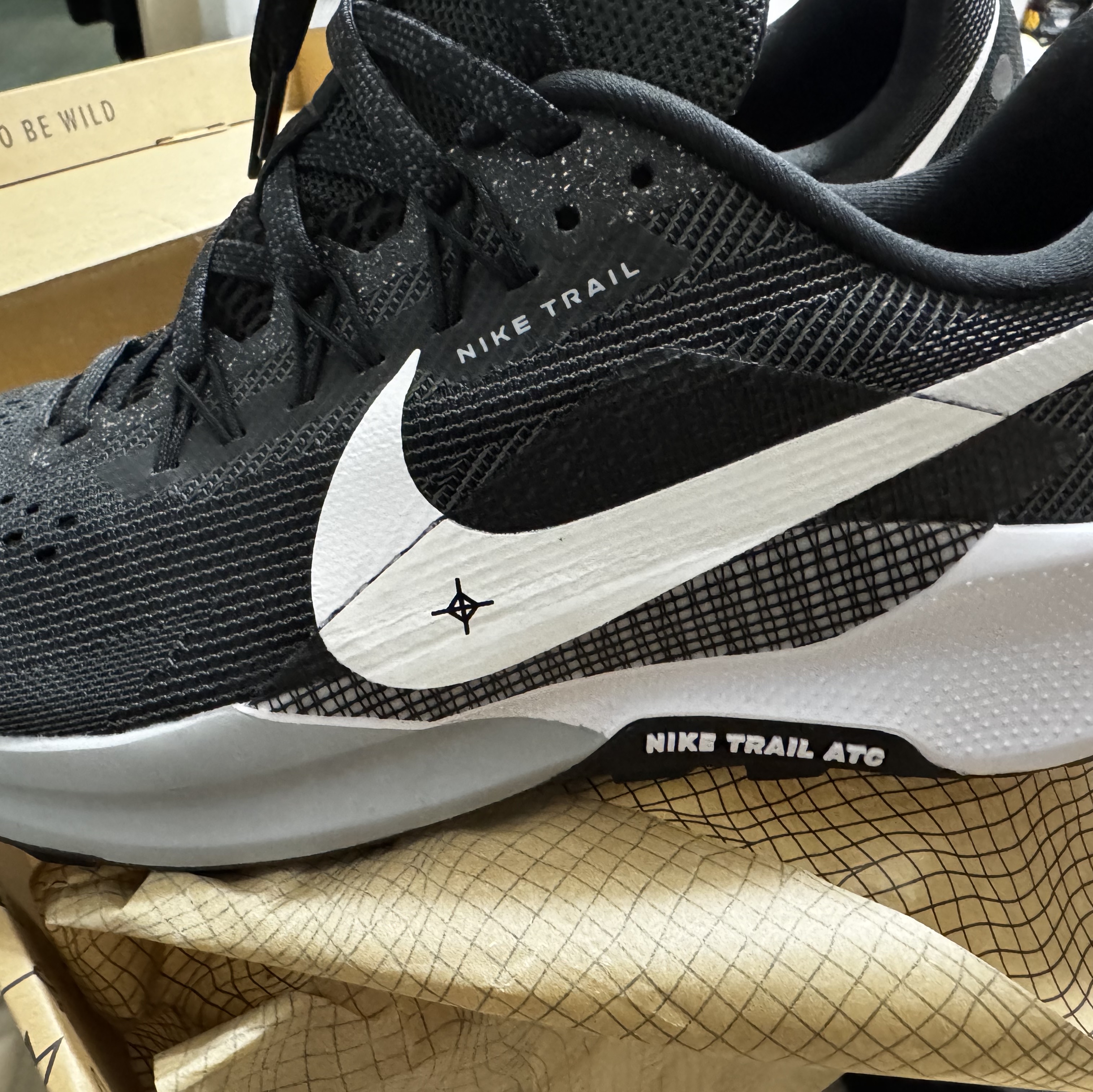 Nike Pegasus Trail 5 Black Anthracite 착용 스타일