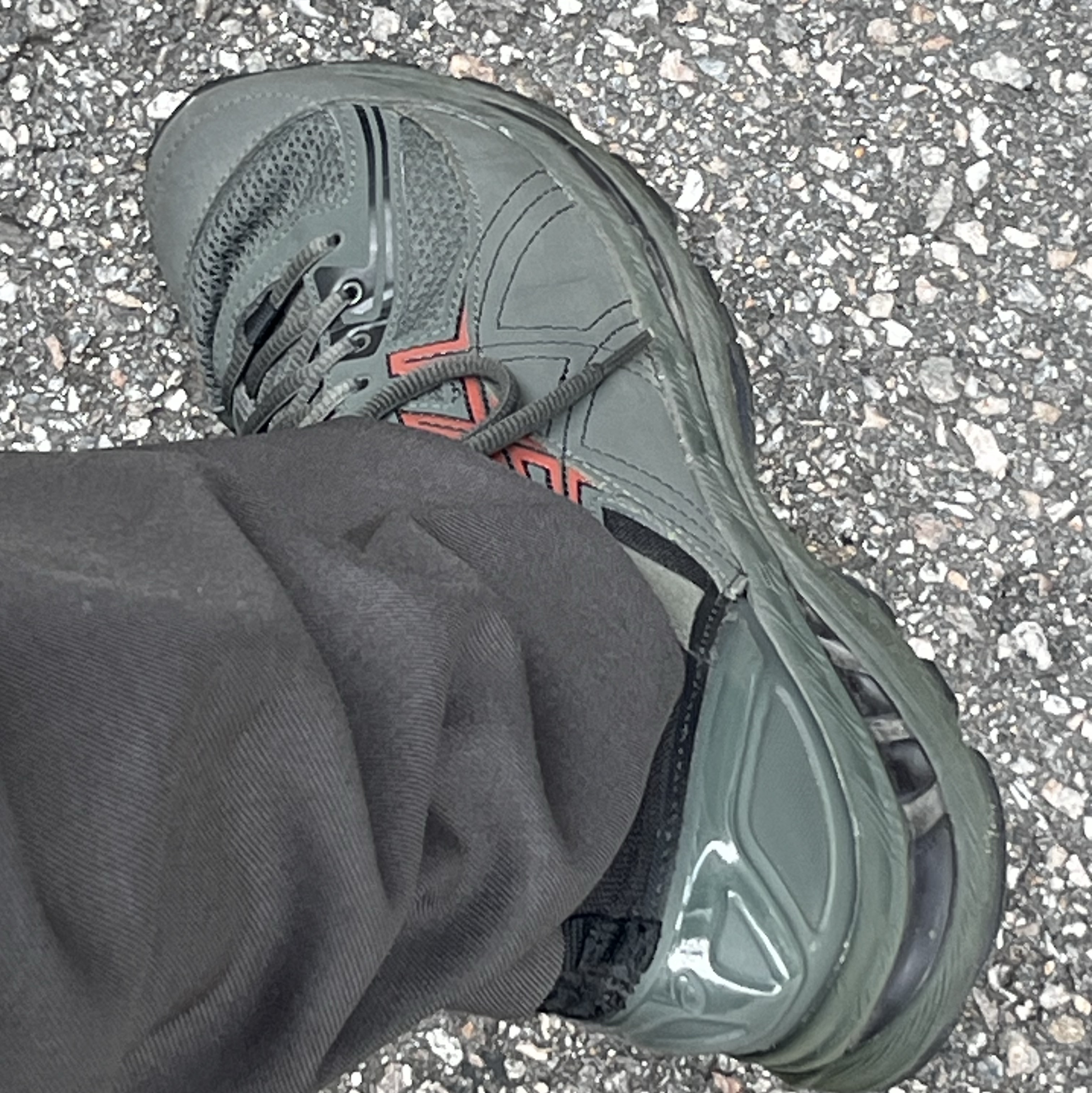Asics x Kiko Kostadinov Gel-Burz 2 Forest 착용 스타일 - 2