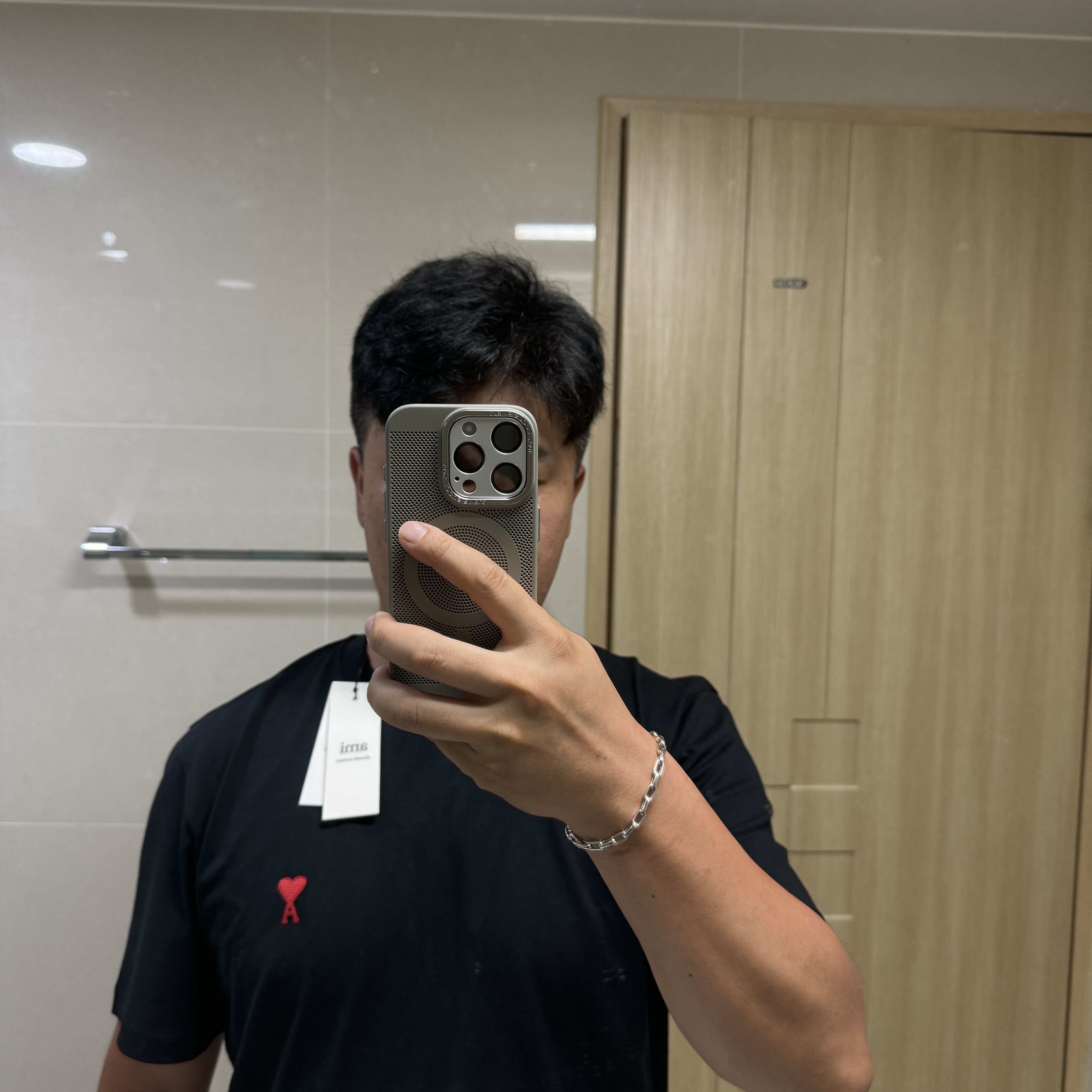 AMI de Coeur T-Shirt Black 착용 스타일