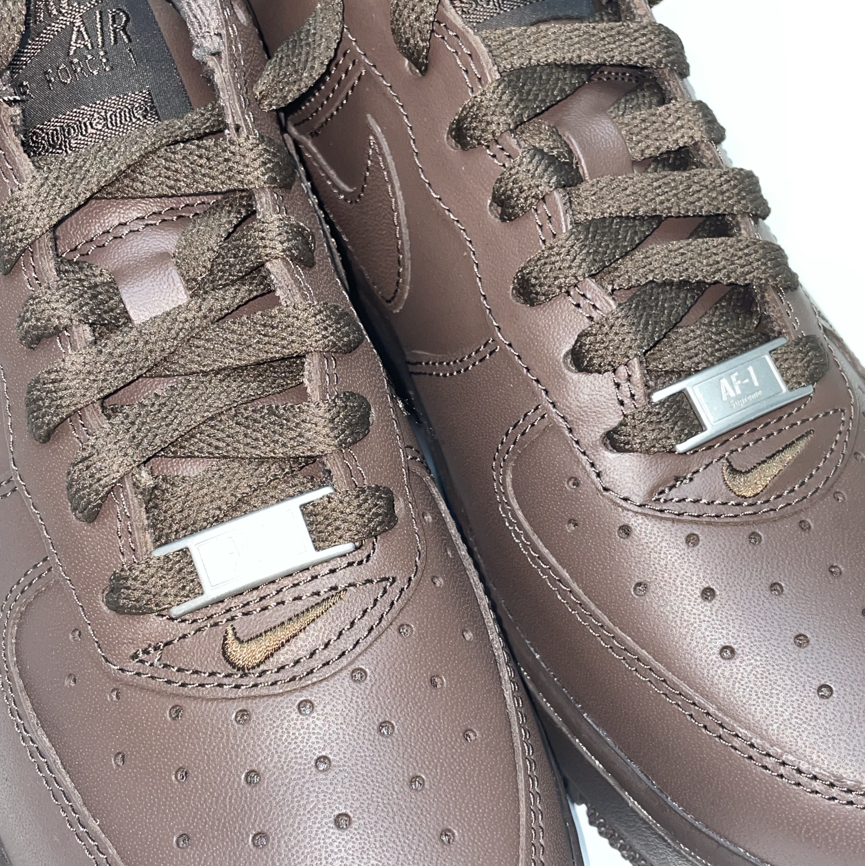Nike x Supreme Air Force 1 Low Baroque Brown 착용 스타일 - 1