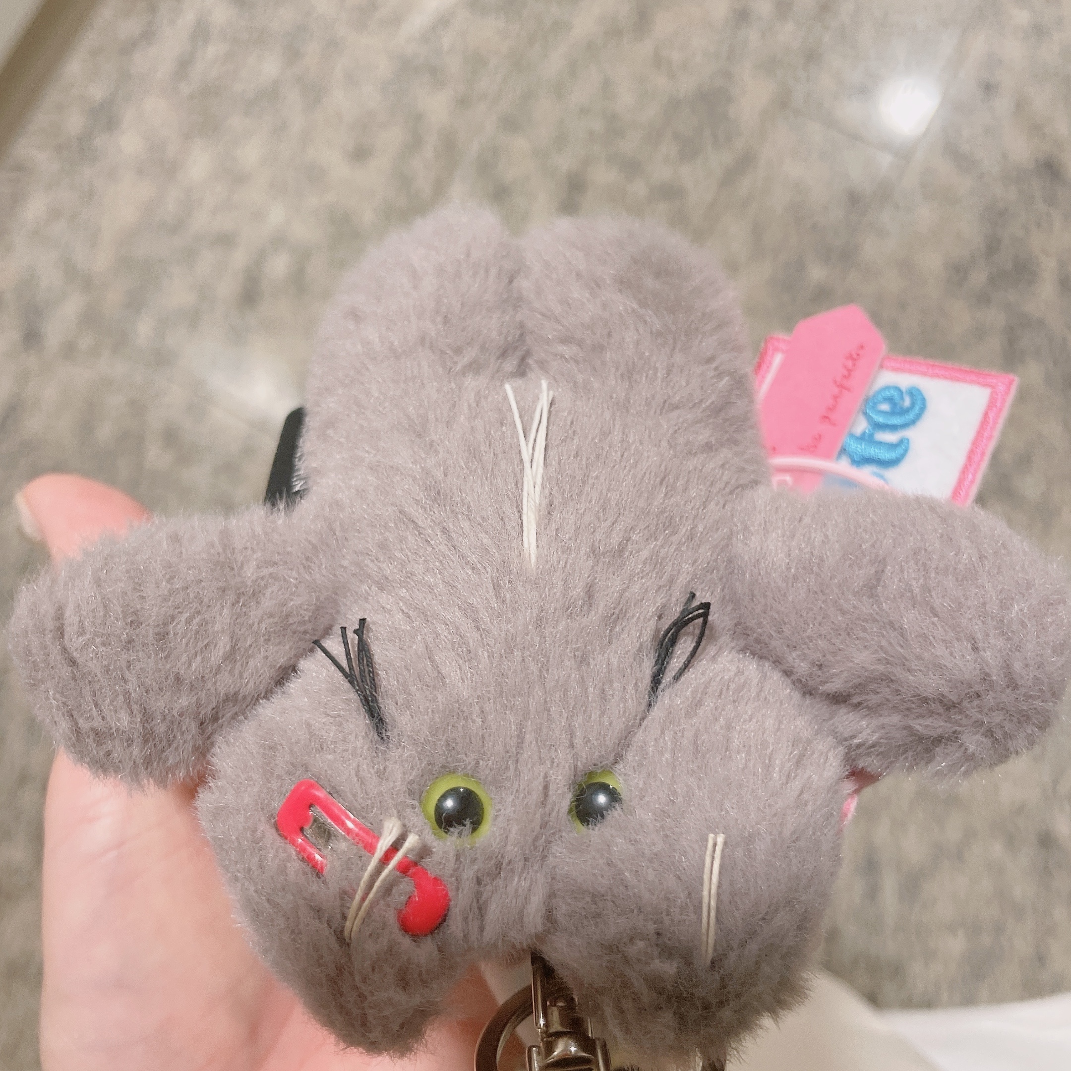 Godashin Cats Keyring Grey 착용 스타일