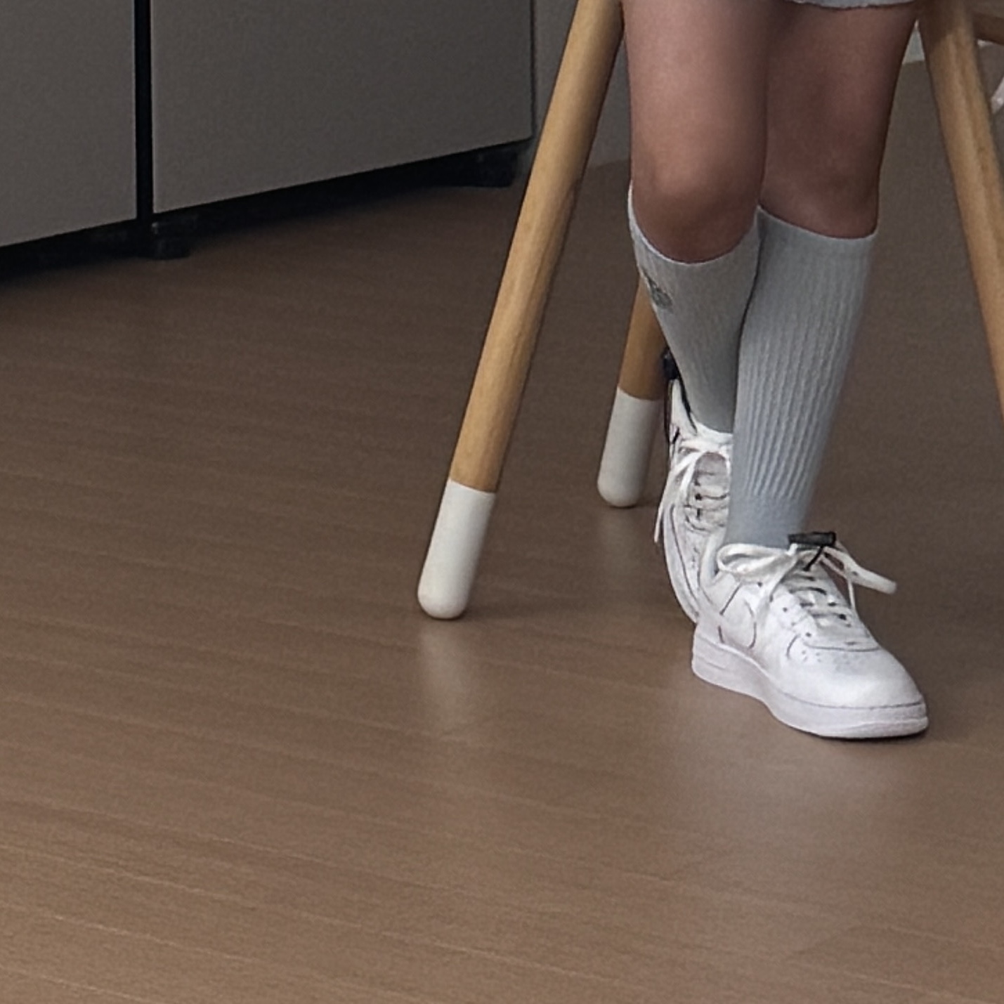 (PS) Nike Force 1 LE Triple White 착용 스타일