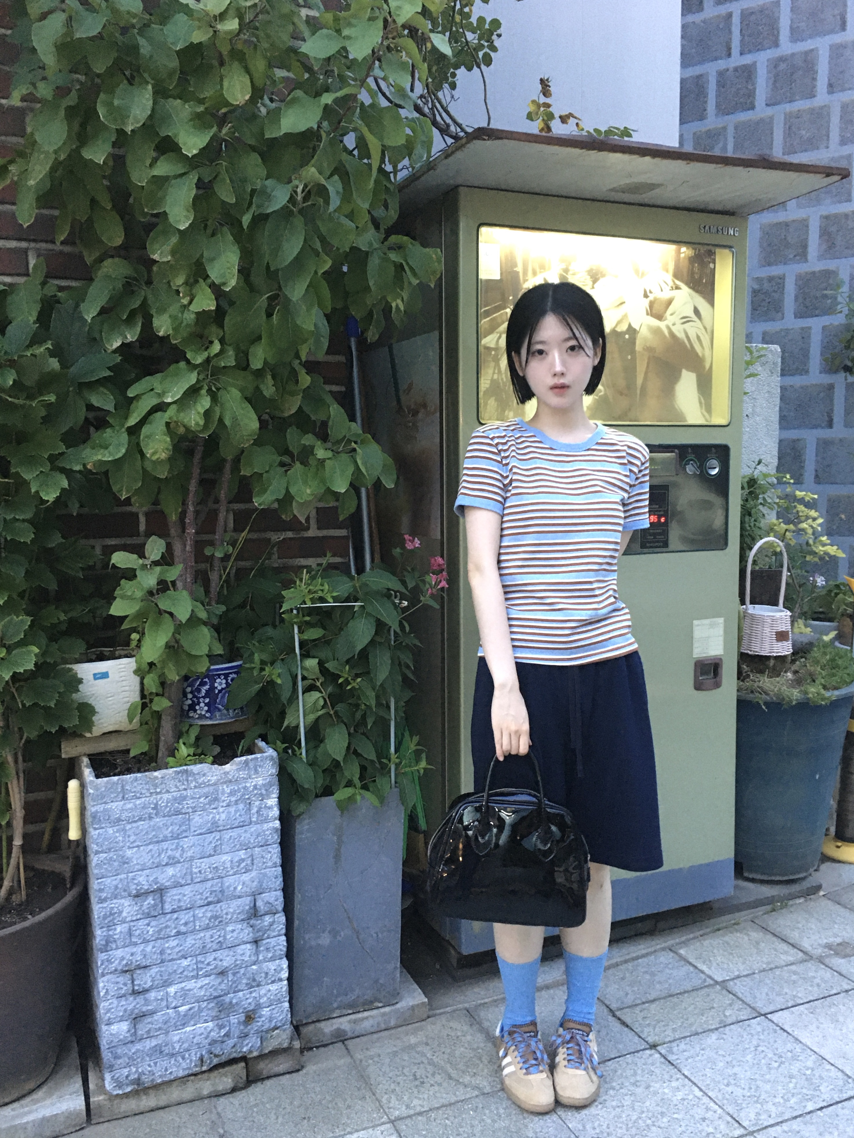 Adidas x Wales Bonner Samba Supplier Colour Wonder White, Comme des Garcons Round No.3 Aoyama Bag Black 착용 스타일