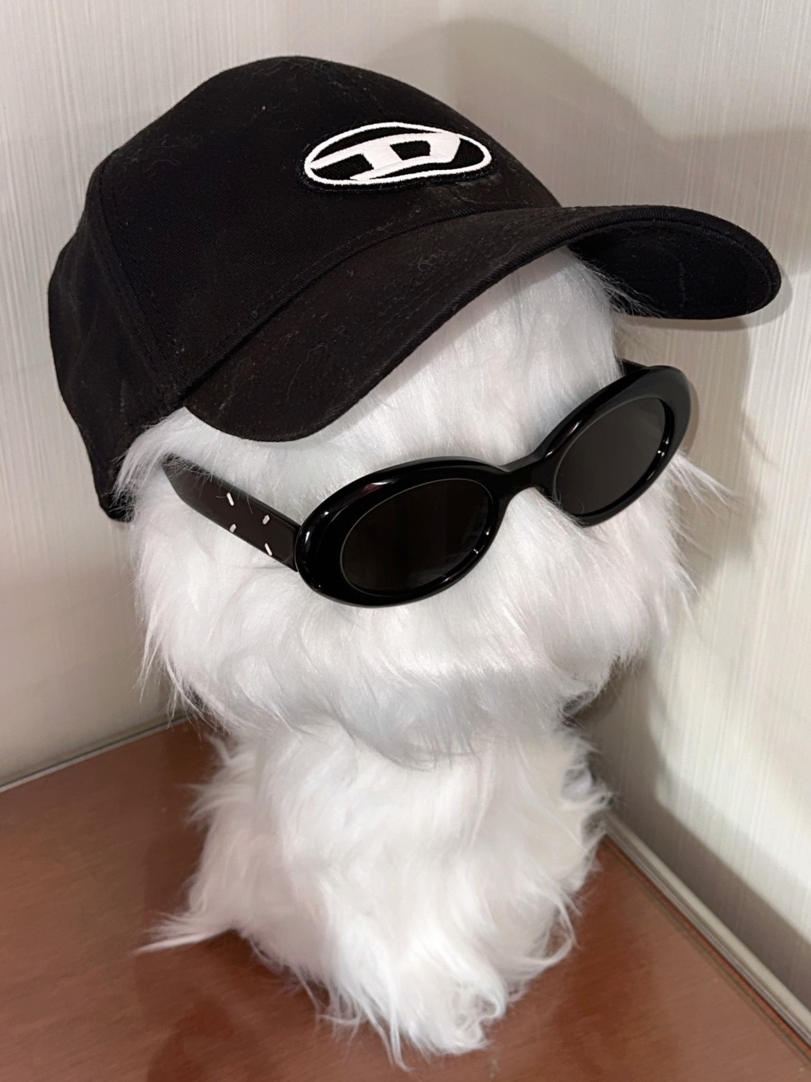 Diesel C-Rune Baseball Cap with D Logo Black, Gentle Monster x Maison Margiela MM005 Black Black 착용 스타일