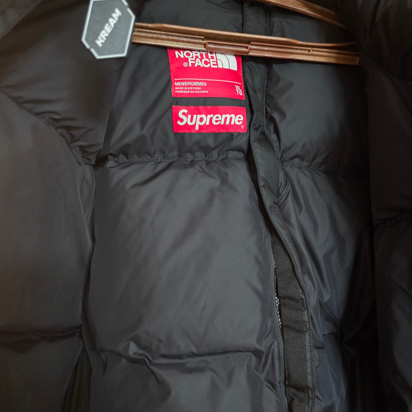 Supreme x The North Face Split Nuptse Jacket Black - 24SS 착용 스타일 - 2