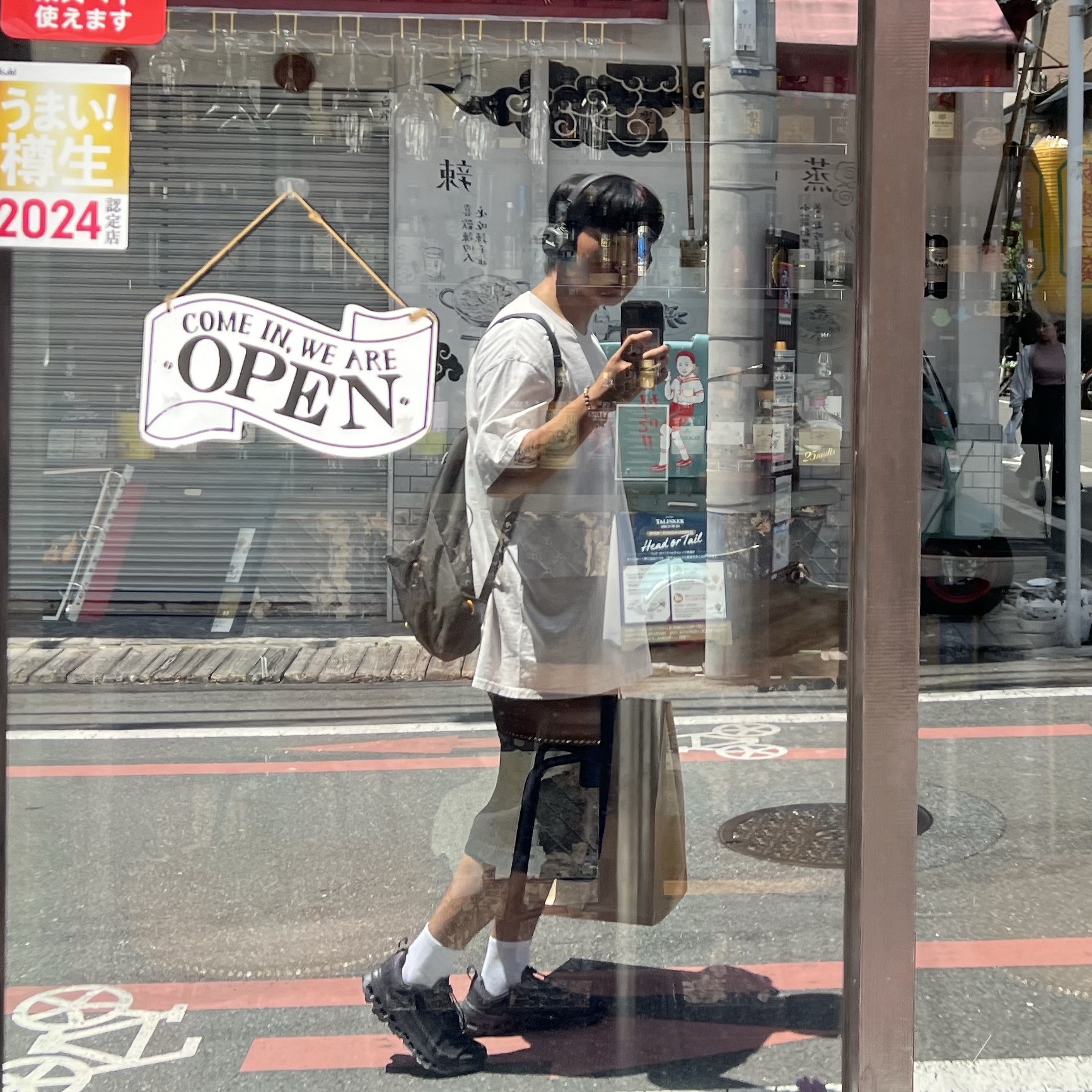 On Running Cloudaway 2 Black Eclipse 착용 스타일 - 1