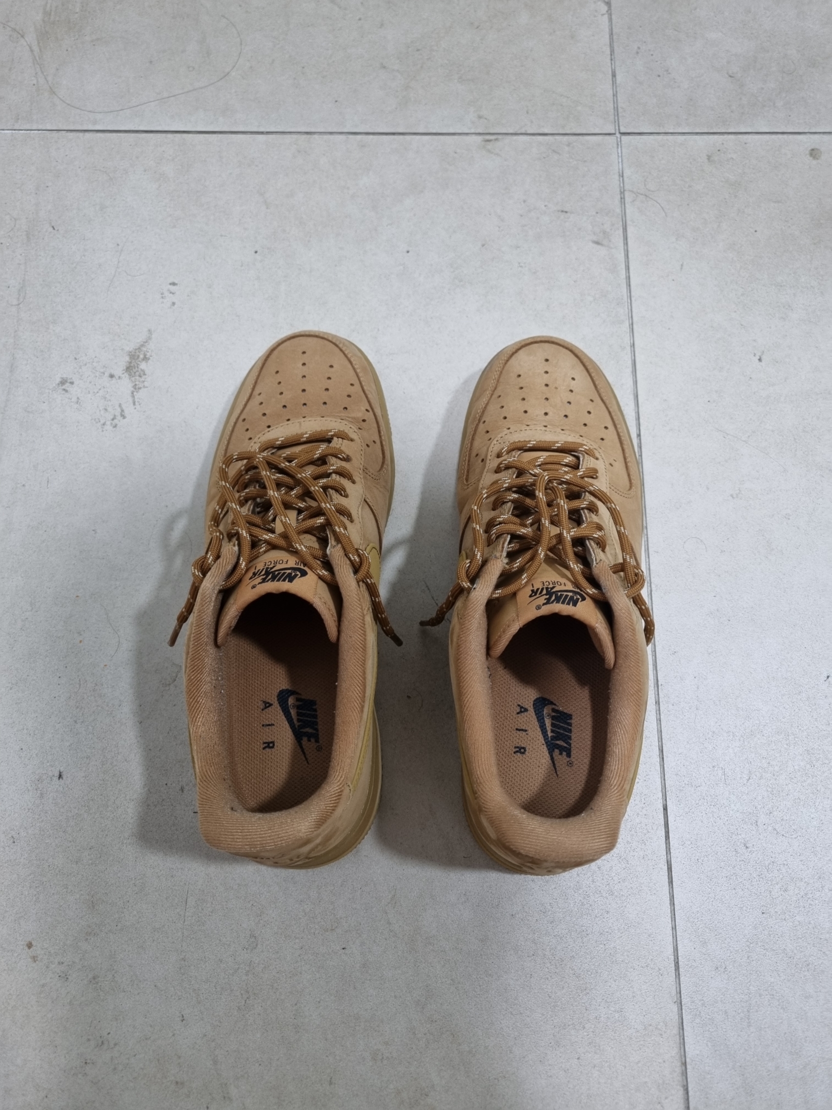 Nike Air Force 1 '07 WB Flax 착용 스타일 - 1