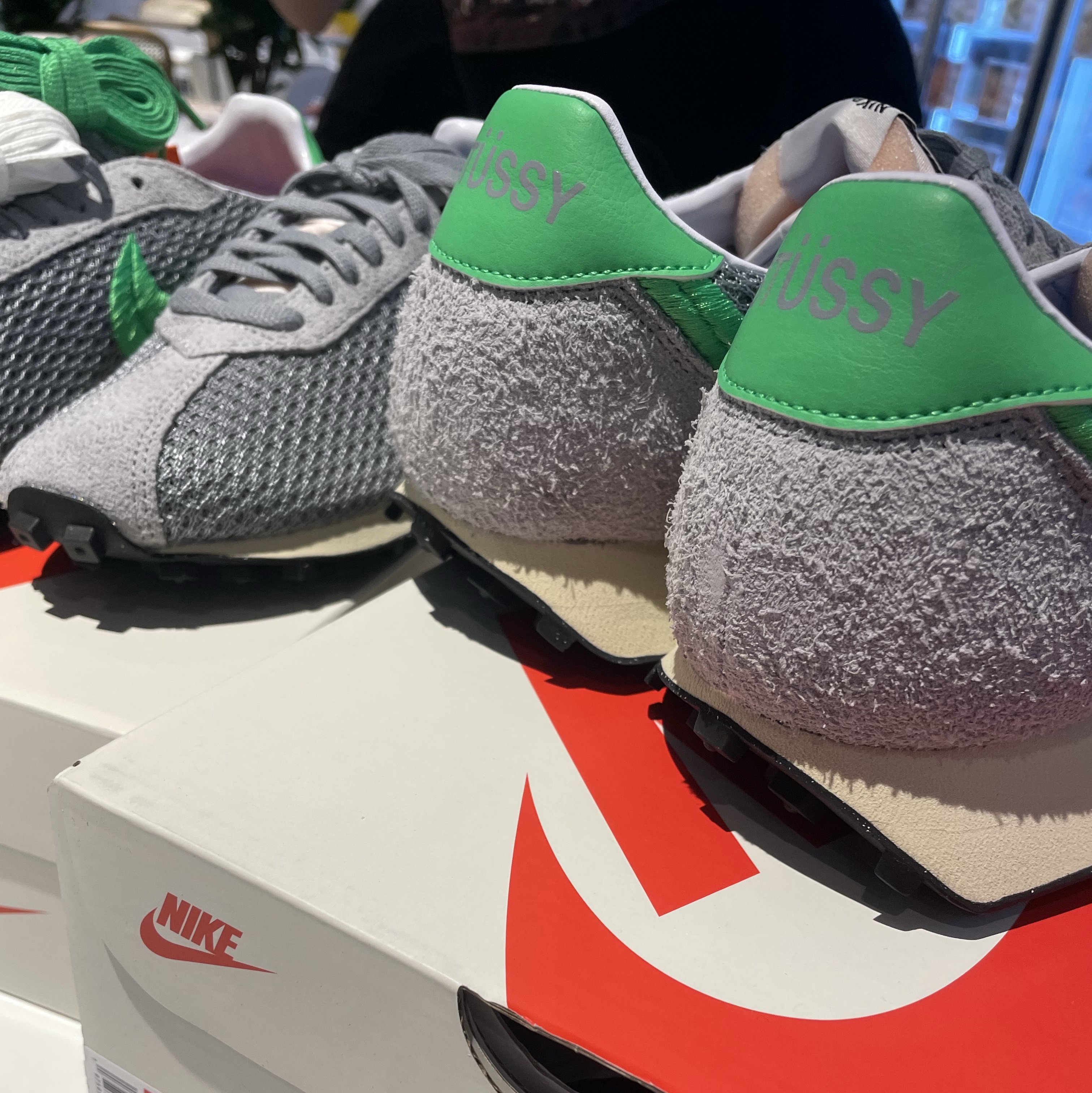 Nike x Stussy LD-1000 SP Particle Gray Green Fossil 착용 스타일 - 2