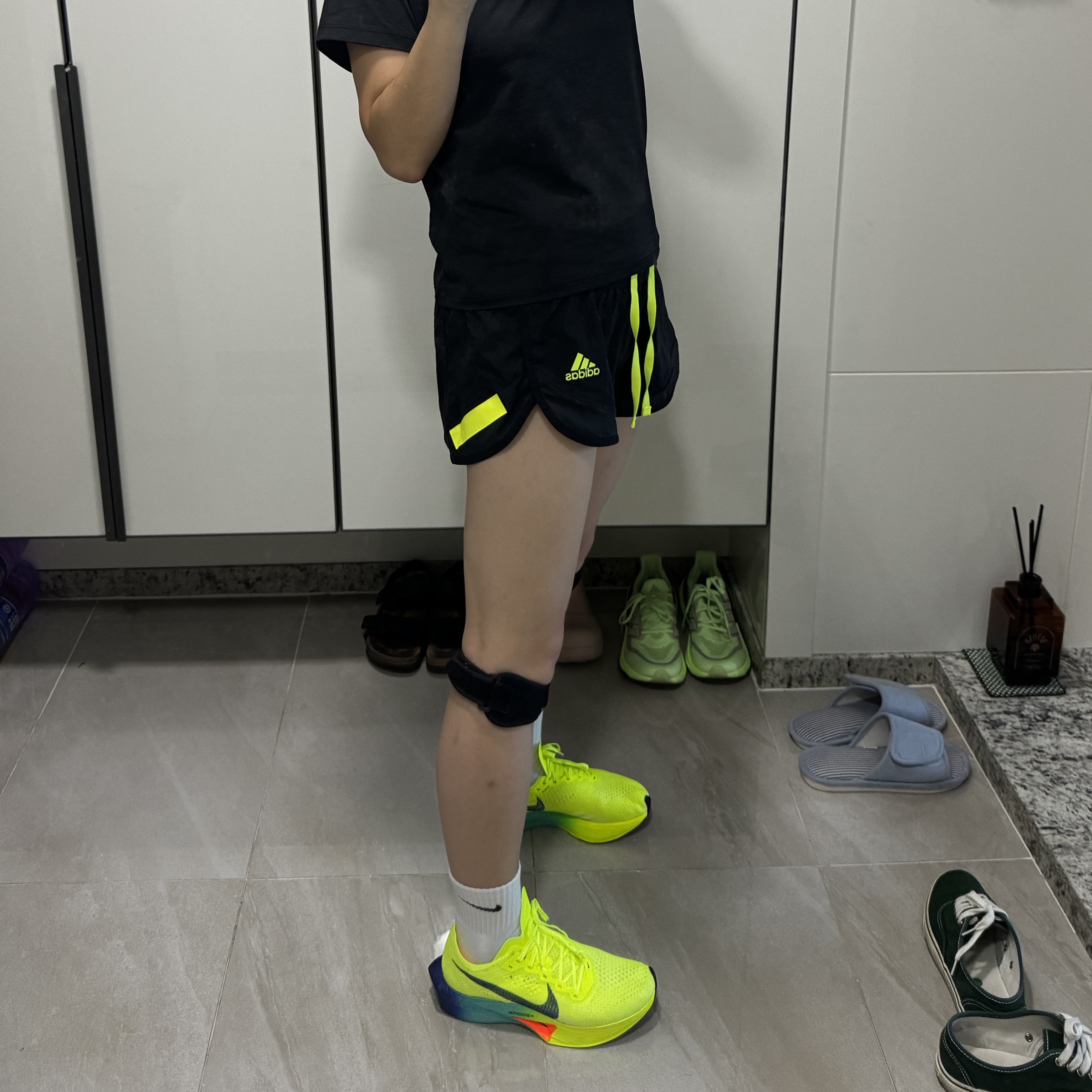 Nike ZoomX Vaporfly Next% 3 Volt Scream Green 착용 스타일