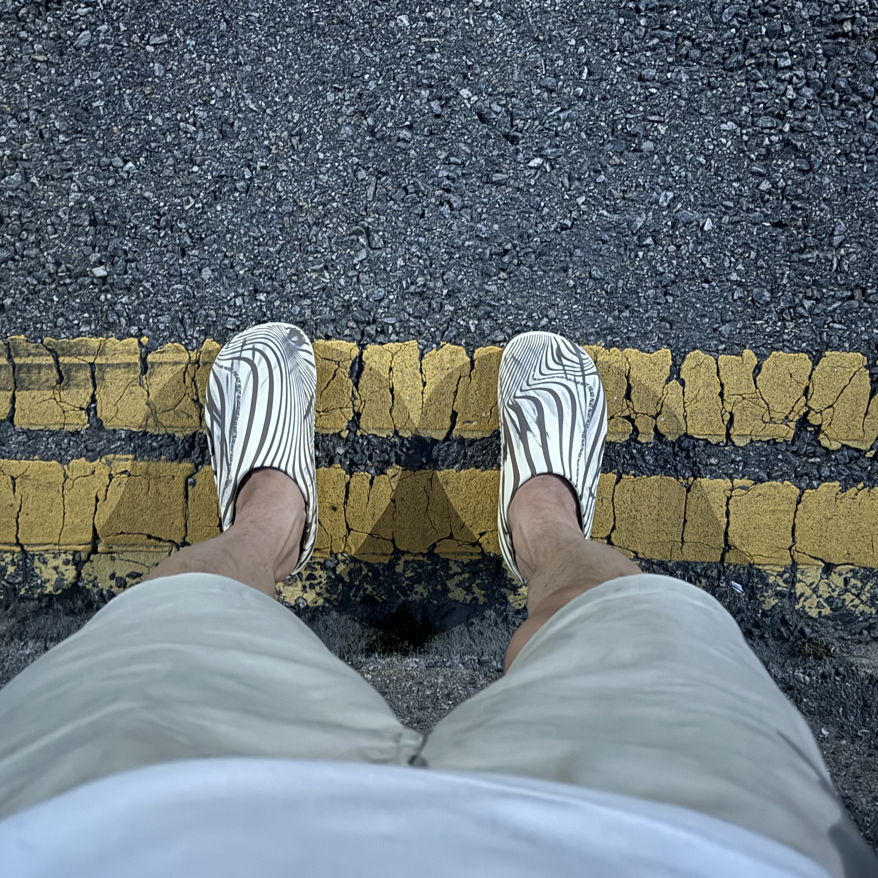 Crocs x Palace Recovery Clog Bone Multi 착용 스타일