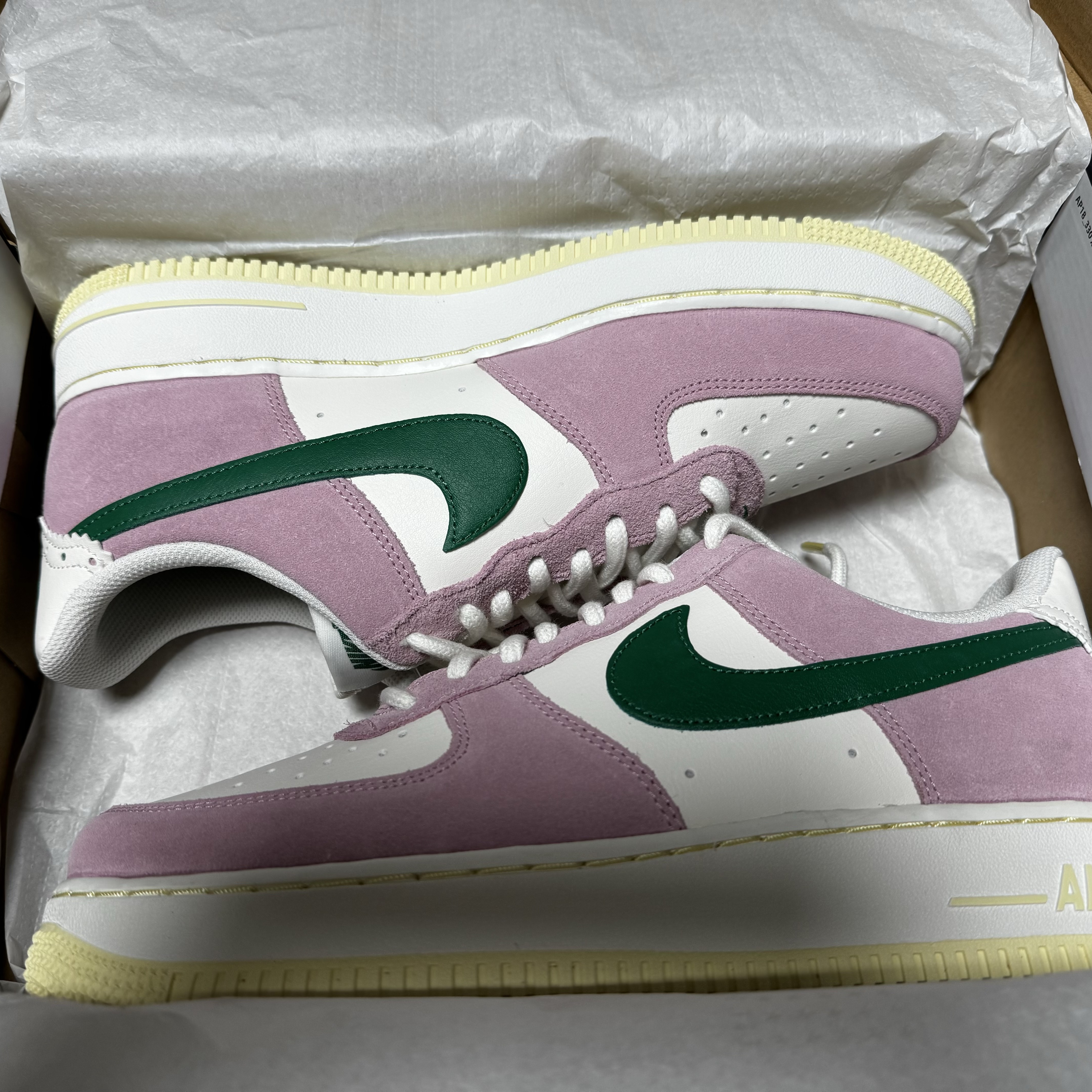 Nike Air Force 1 '07 Sail Medium Soft Pink 착용 스타일 - 4