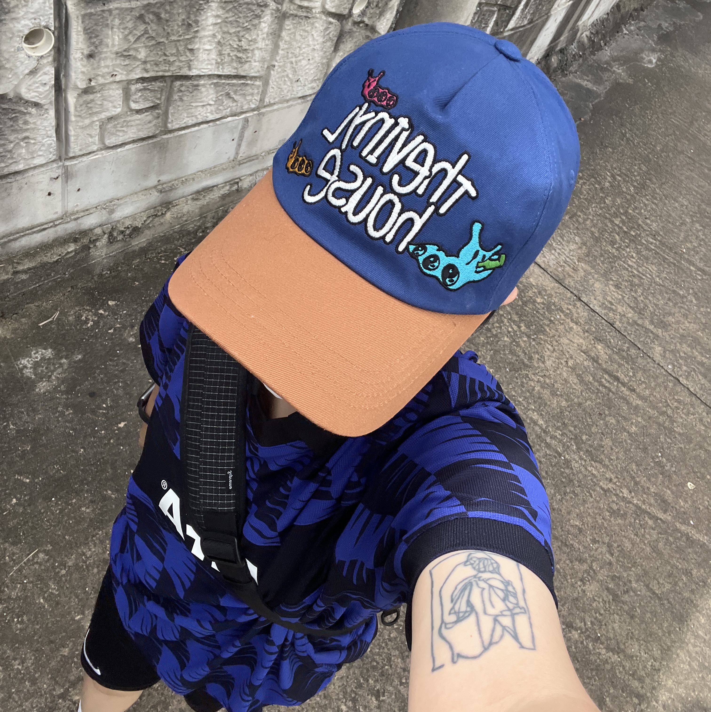 Thevinylhouse Twotone Ball Cap Blue 착용 스타일 - 2