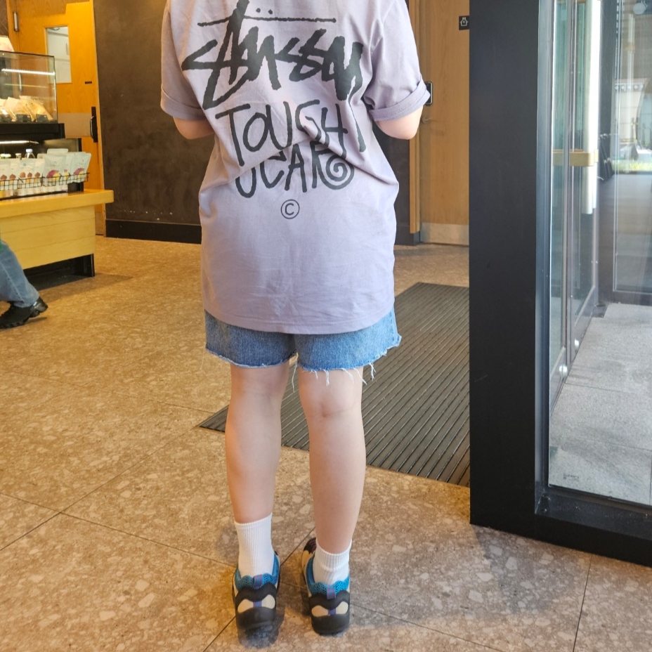 (W) Keen Jasper Rocks SP Sneakers Beige, Stussy Tough Gear T-Shirt Mauve 착용 스타일 - 1