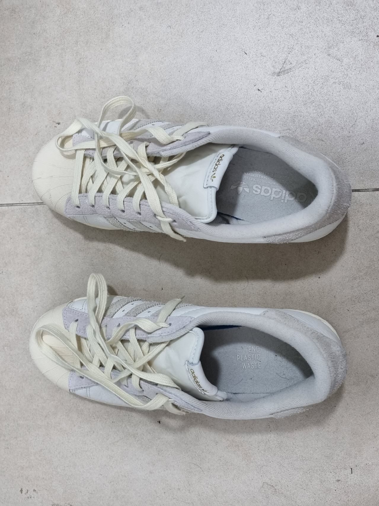 Adidas Superstar 82 White Aluminum 착용 스타일 - 4