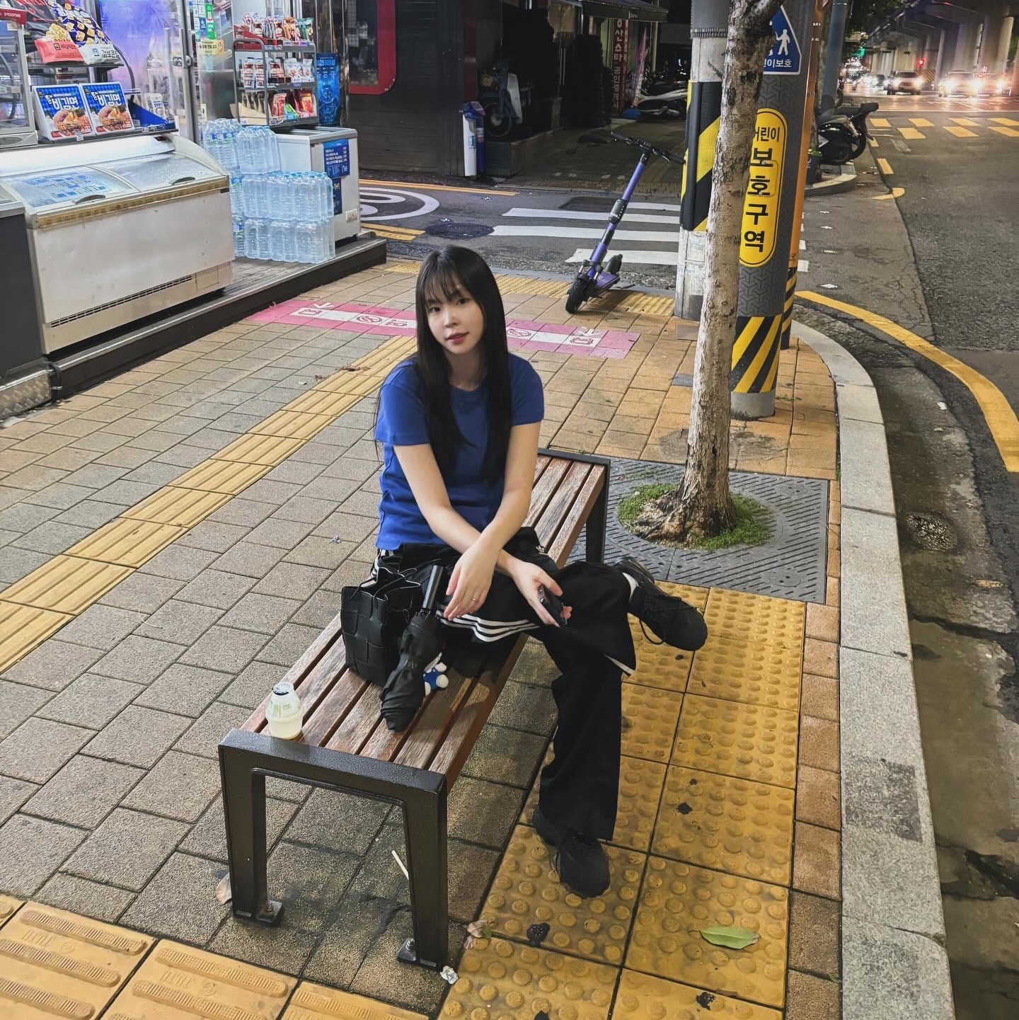(W) Adidas Originals Firebird Loose Track Pants Black - KR Sizing, Roa Hiking Katharina Black 착용 스타일 - 1
