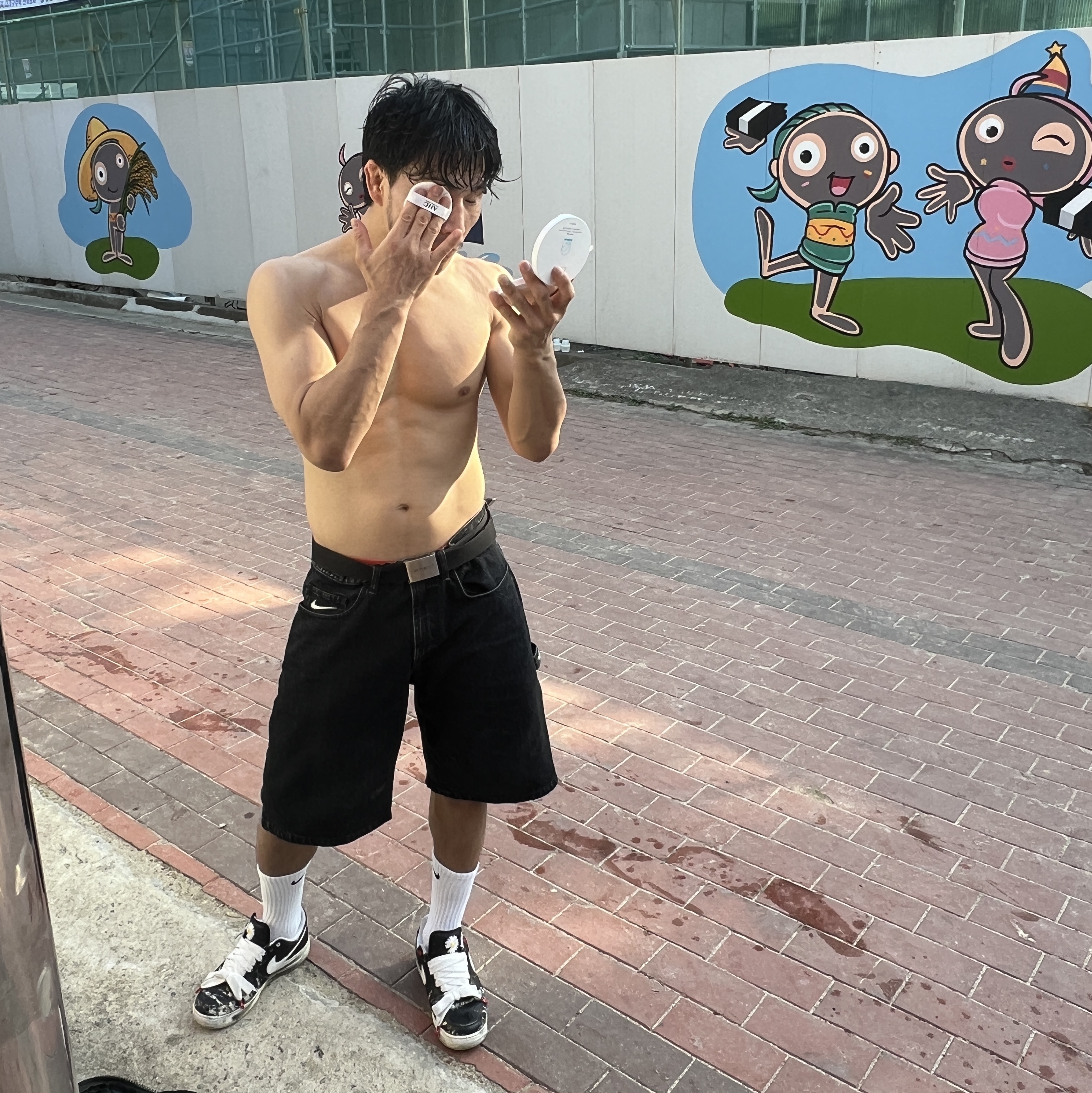Supreme x Nike Denim Short Black - 24SS, Nike x Peaceminusone Air Force 1 Low Para-Noise 착용 스타일 - 3