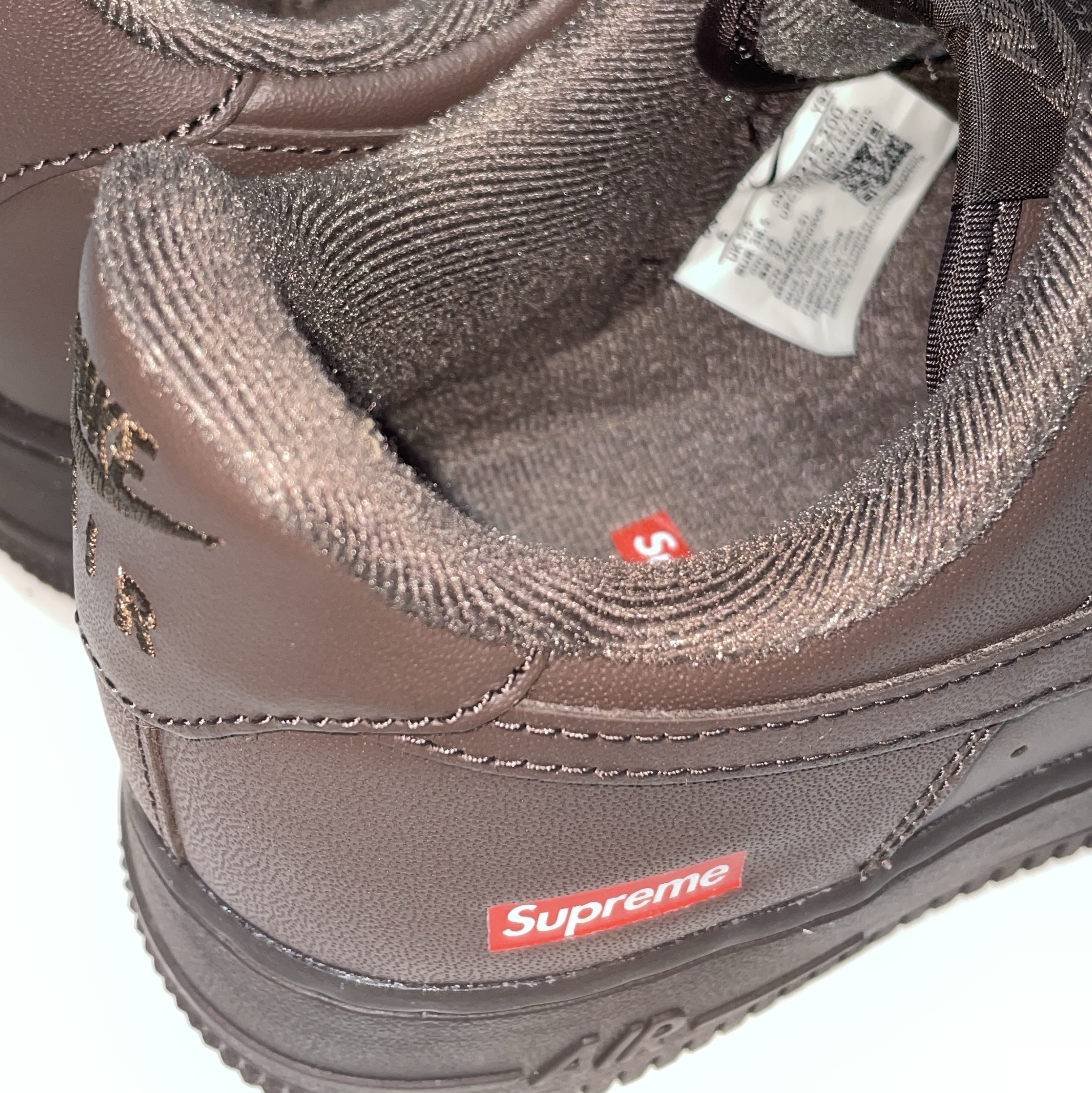 Nike x Supreme Air Force 1 Low Baroque Brown 착용 스타일 - 2