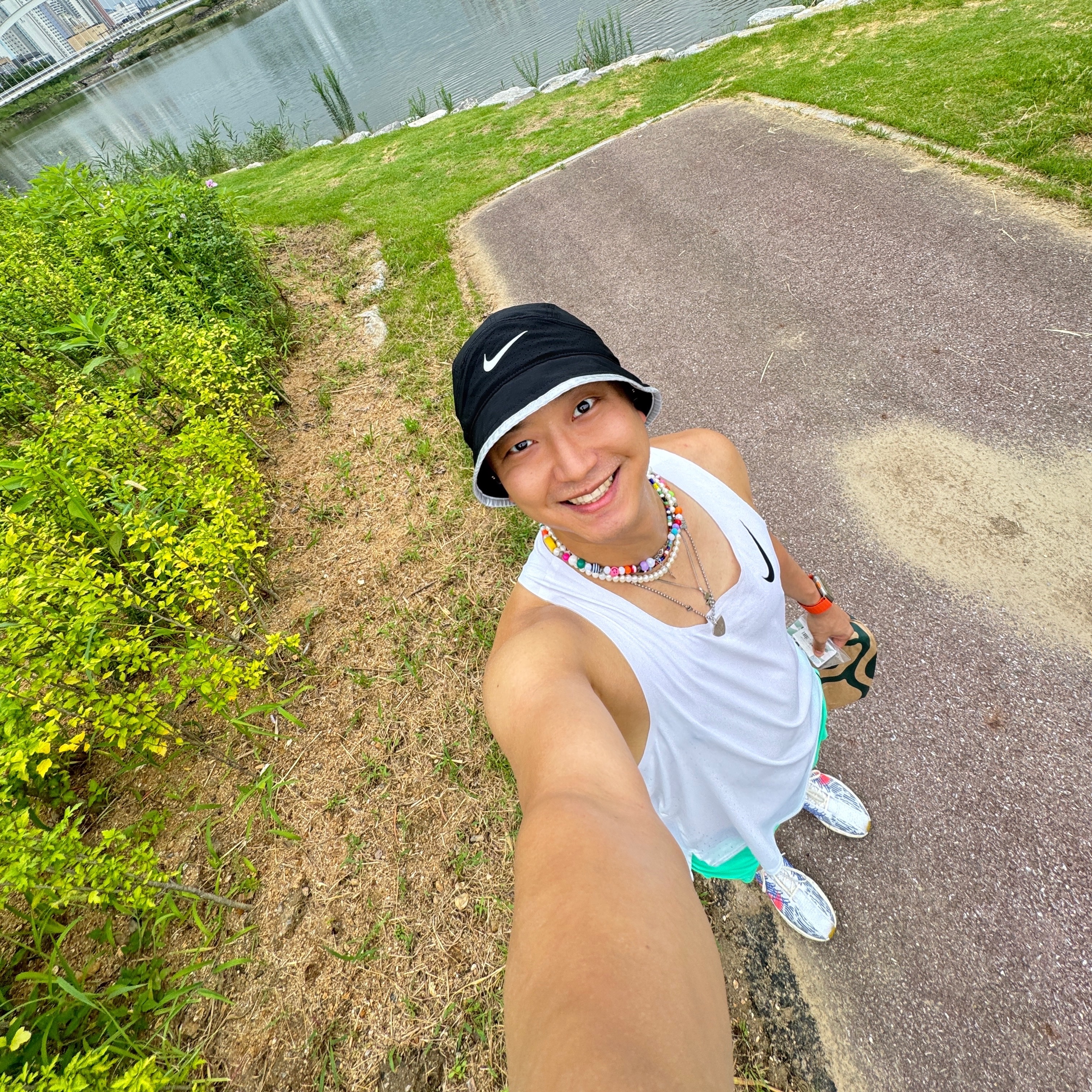 Adidas Adizero Adios Pro 3 Crystal White, Nike Zoom Pegasus Turbo Next Nature Pure Platinum 착용 스타일 - 3