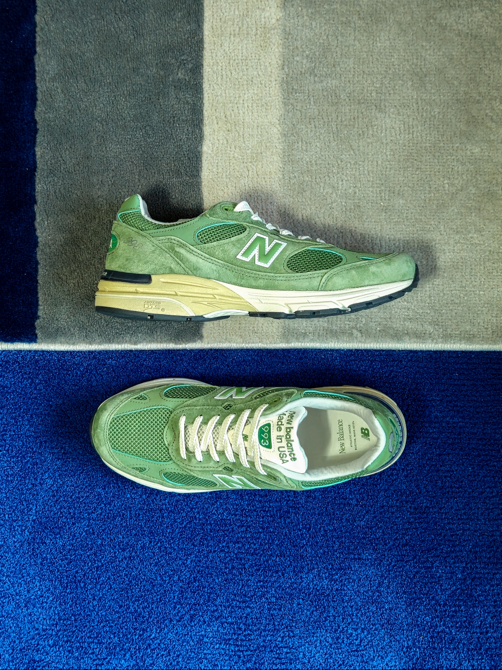 New Balance 993 Made in USA Chive Sea Salt 착용 스타일