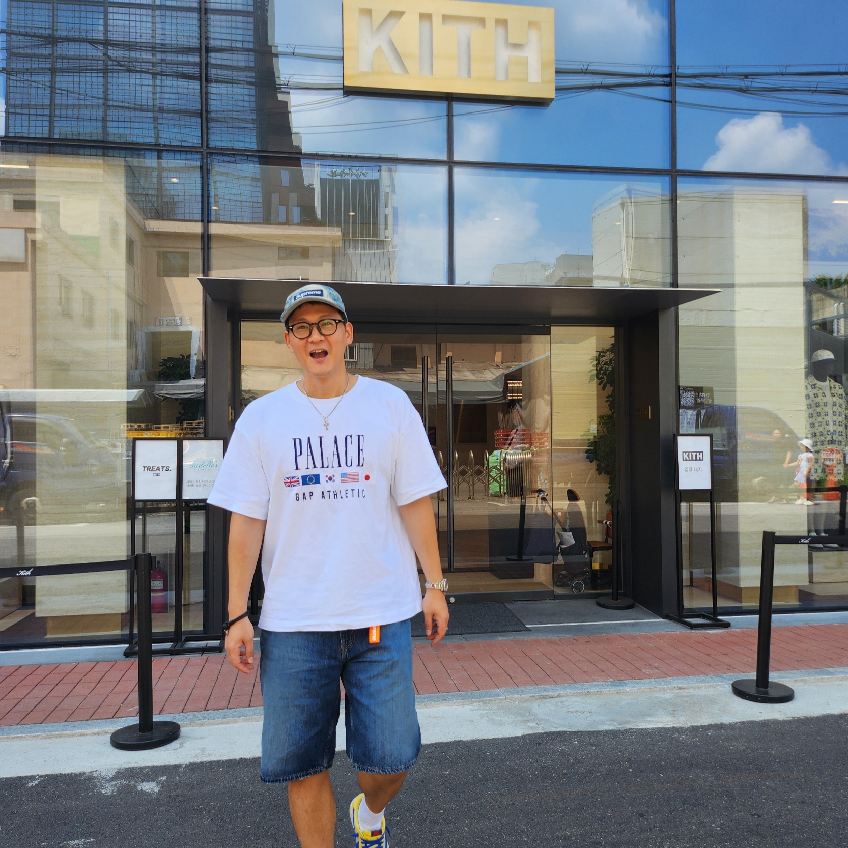 Palace x Gap Heavy Jersey T-Shirt White - 24SS, Hansroom Chrome Hearts Tiny CH cross Charm 착용 스타일 - 2