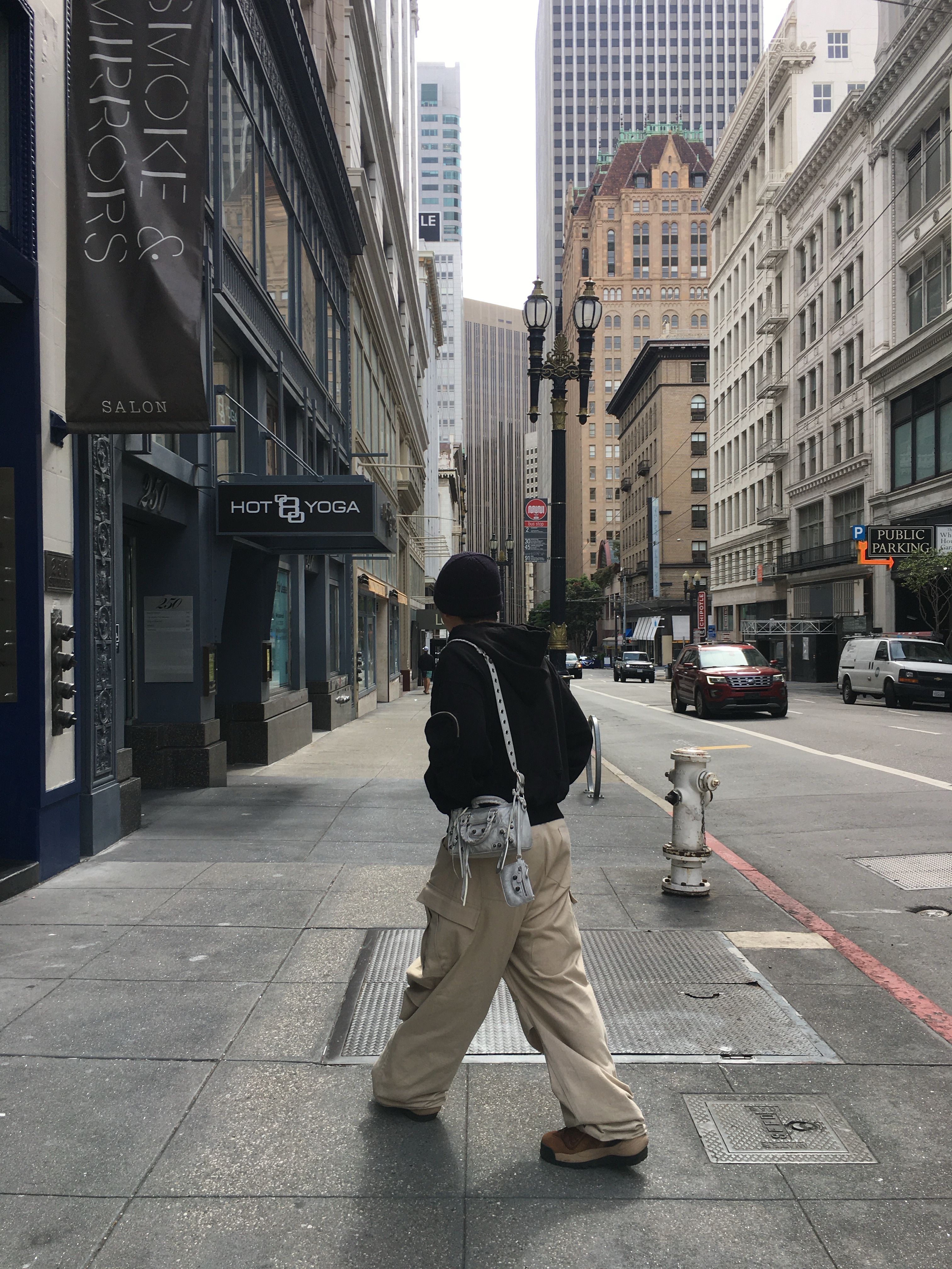 OMO 3D Pocket Zip-Up Hoodie Black, Nonnod Side Zip Cargo Pants Beige 착용 스타일 - 3