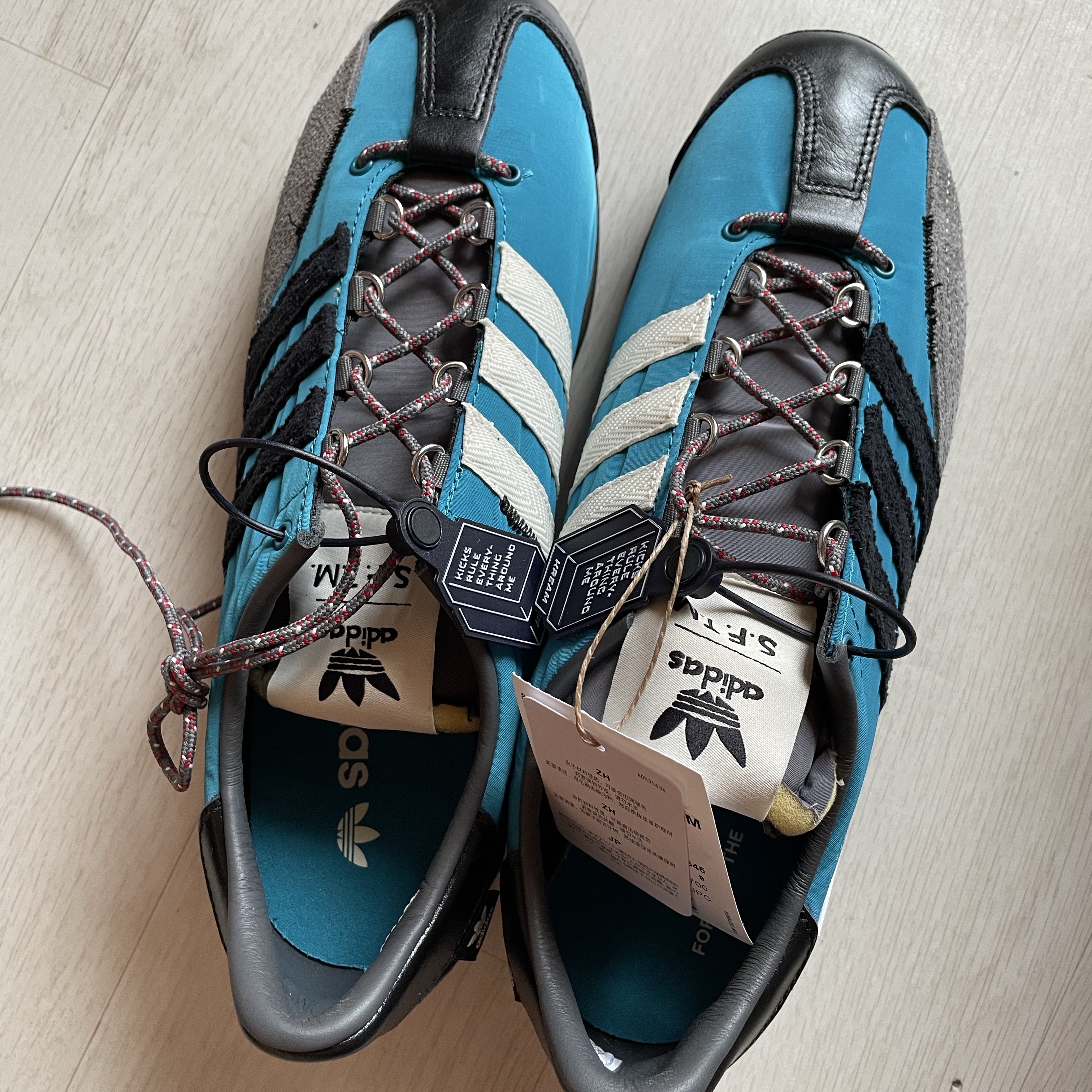 Adidas x Song for the Mute Country OG Active Teal Core Black 착용 스타일 - 3